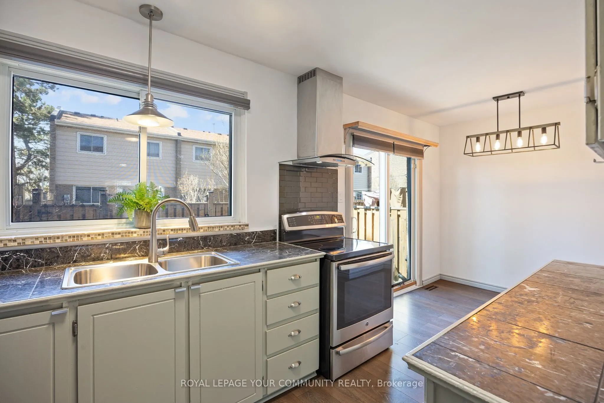 1020 CENTRAL PARK Drive, #39