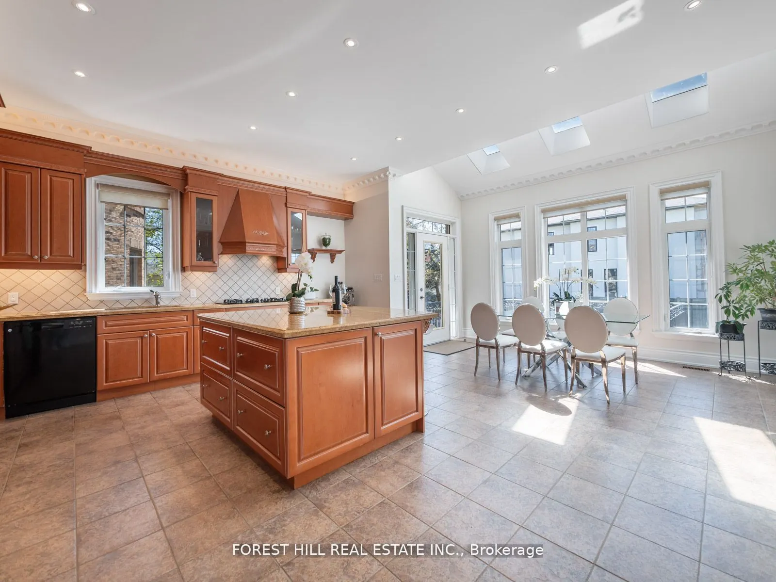 18 Highland Hill
