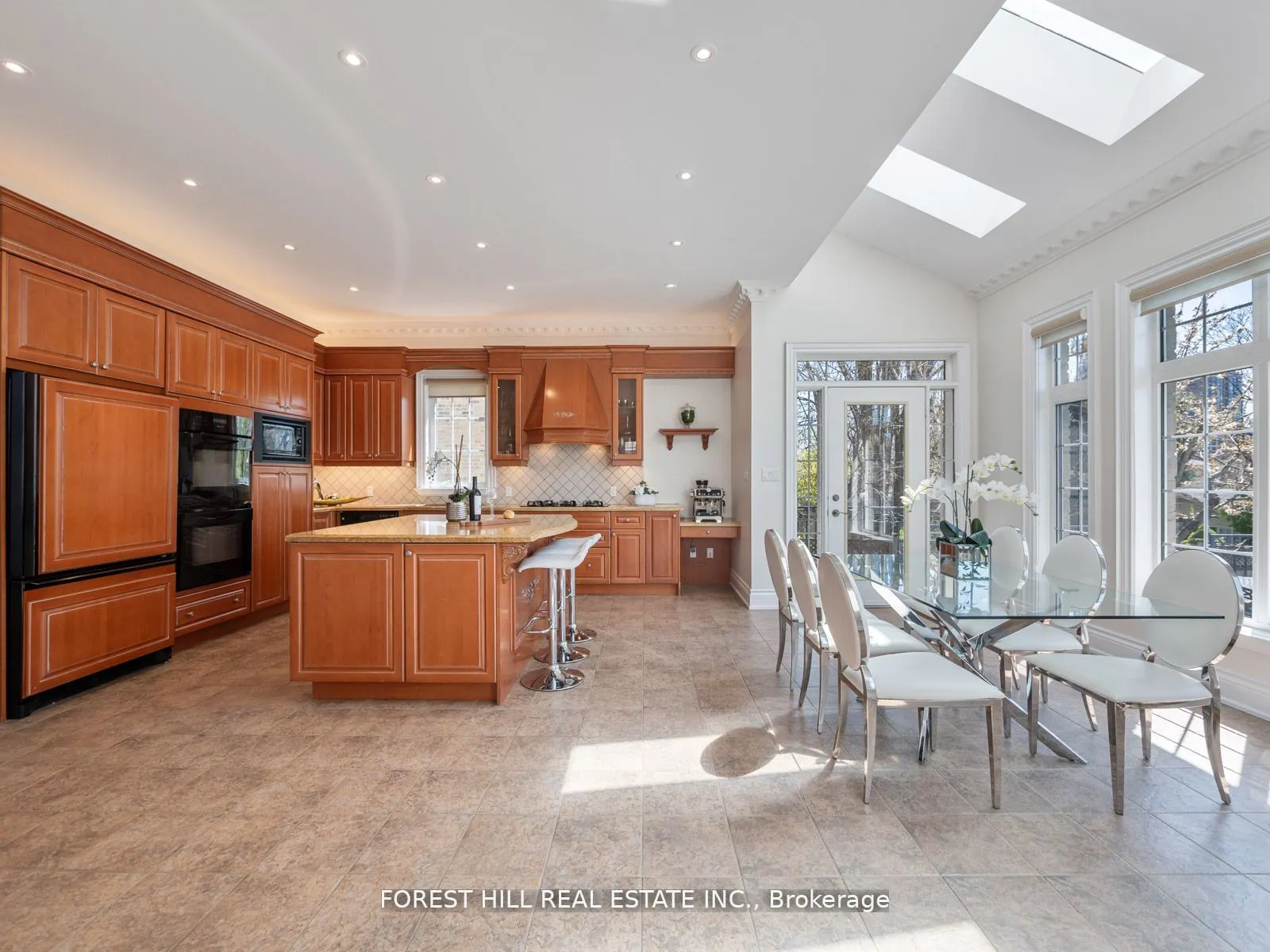 18 Highland Hill