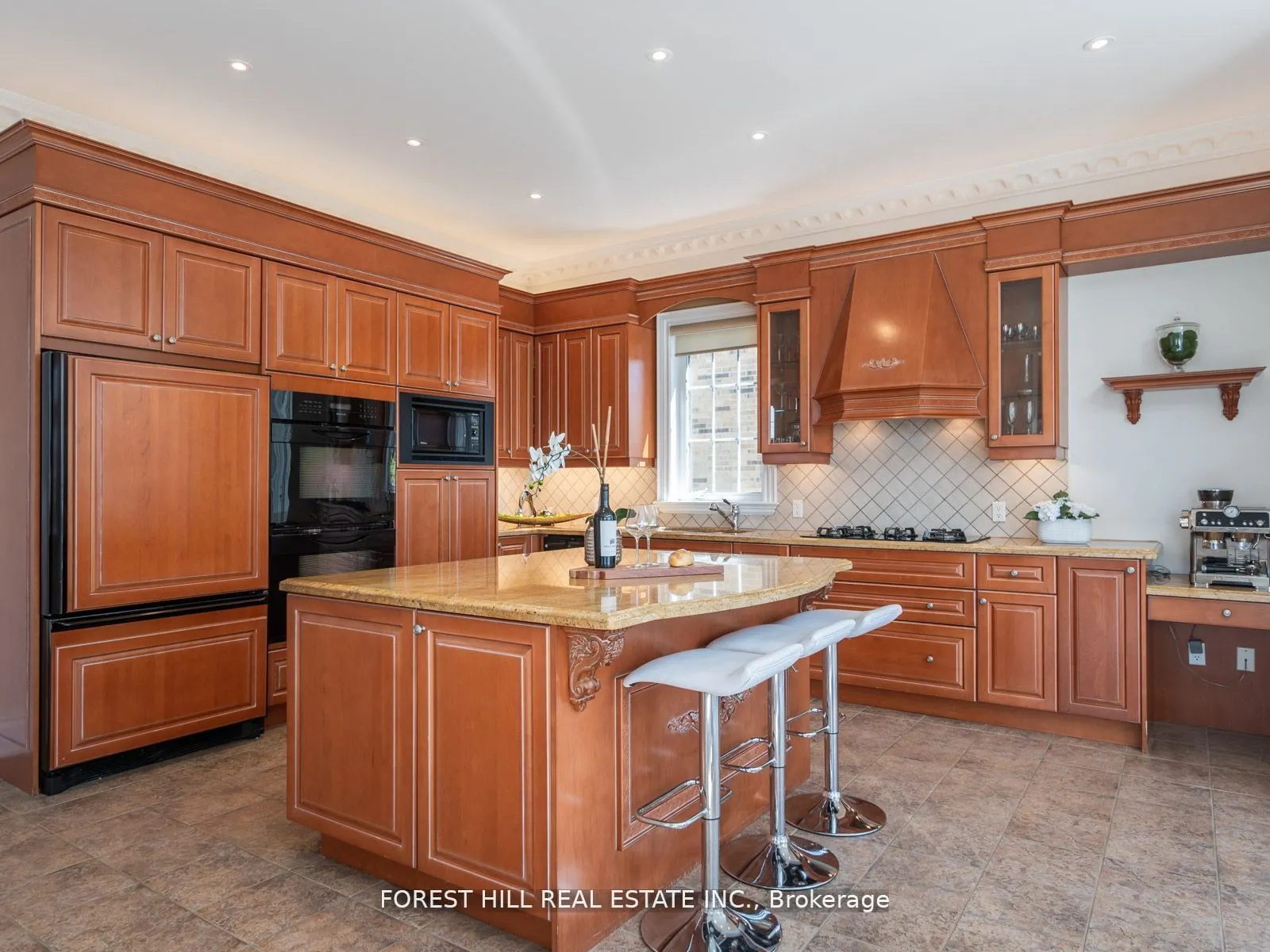 18 Highland Hill