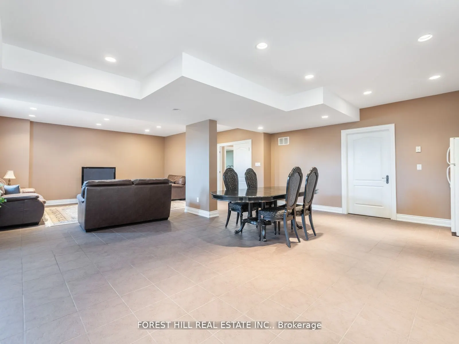 18 Highland Hill