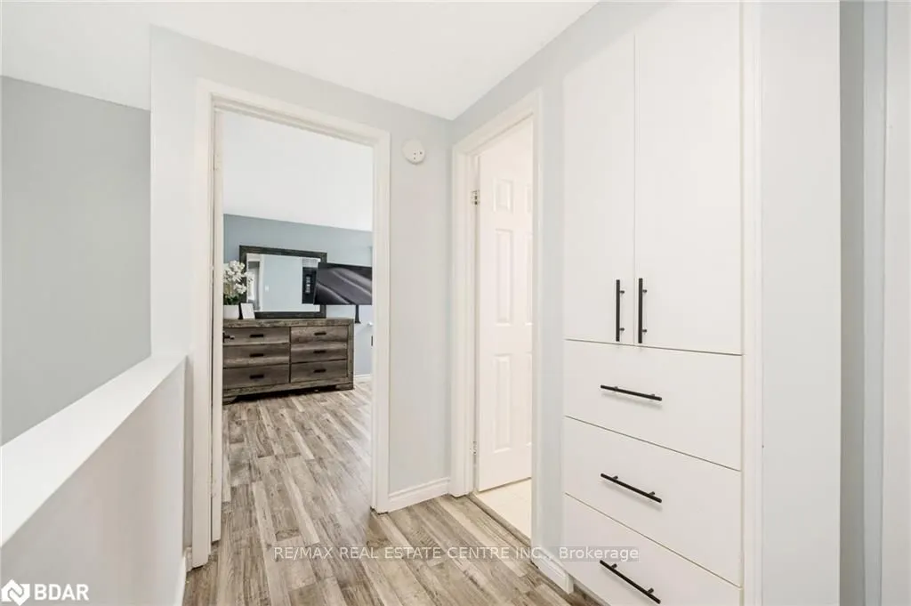 318 Laurier Avenue, #20