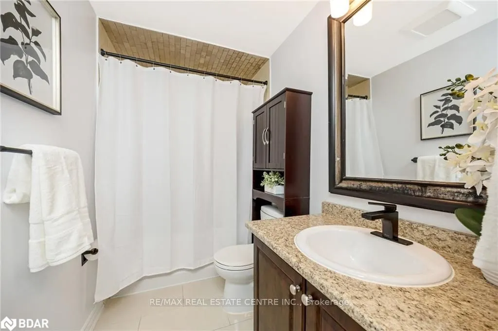 318 Laurier Avenue, #20
