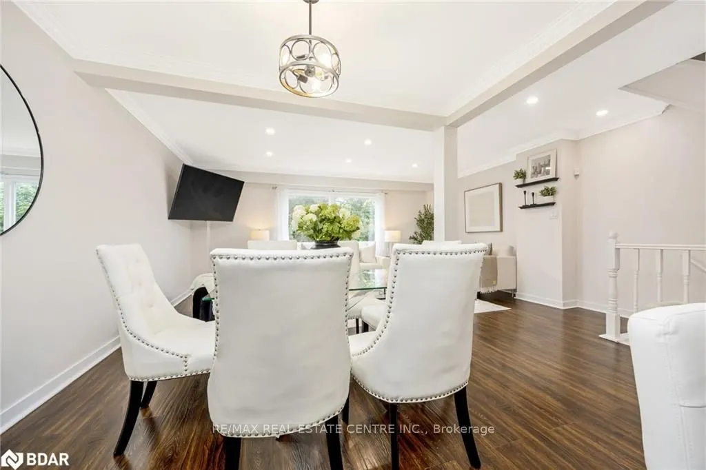 318 Laurier Avenue, #20