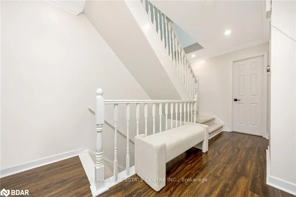 318 Laurier Avenue, #20