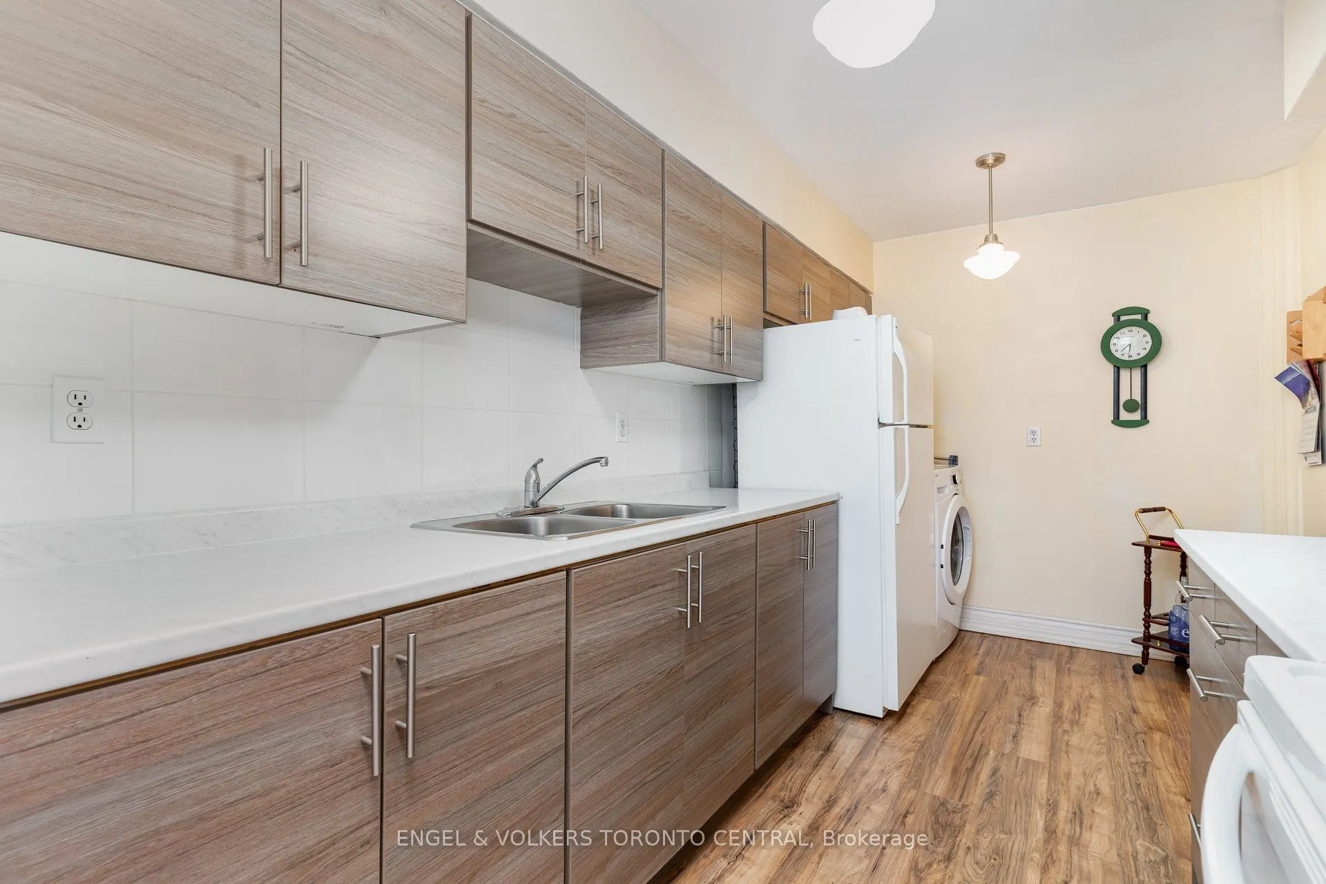 5 Frith Road, #808