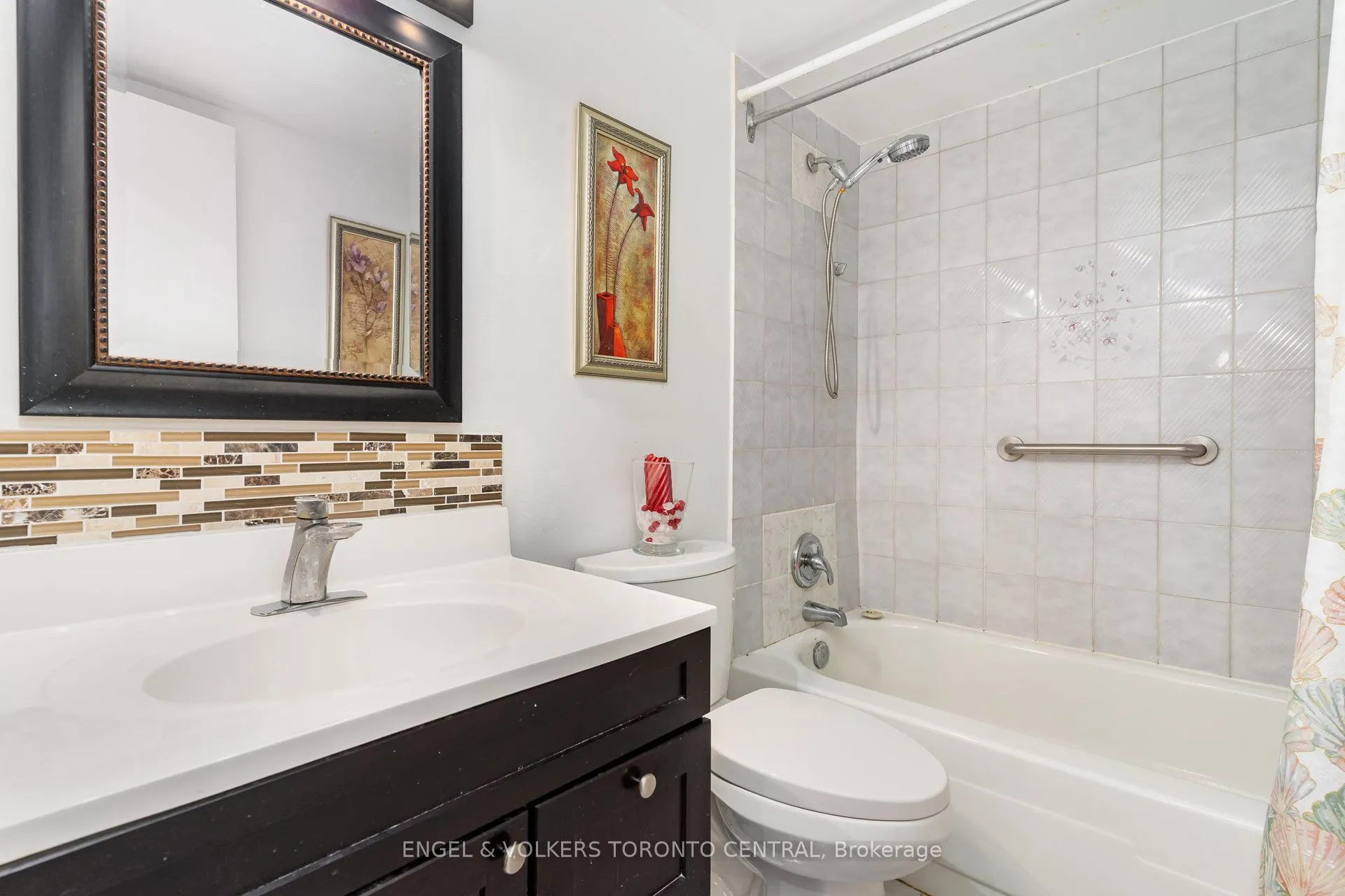 5 Frith Road, #808