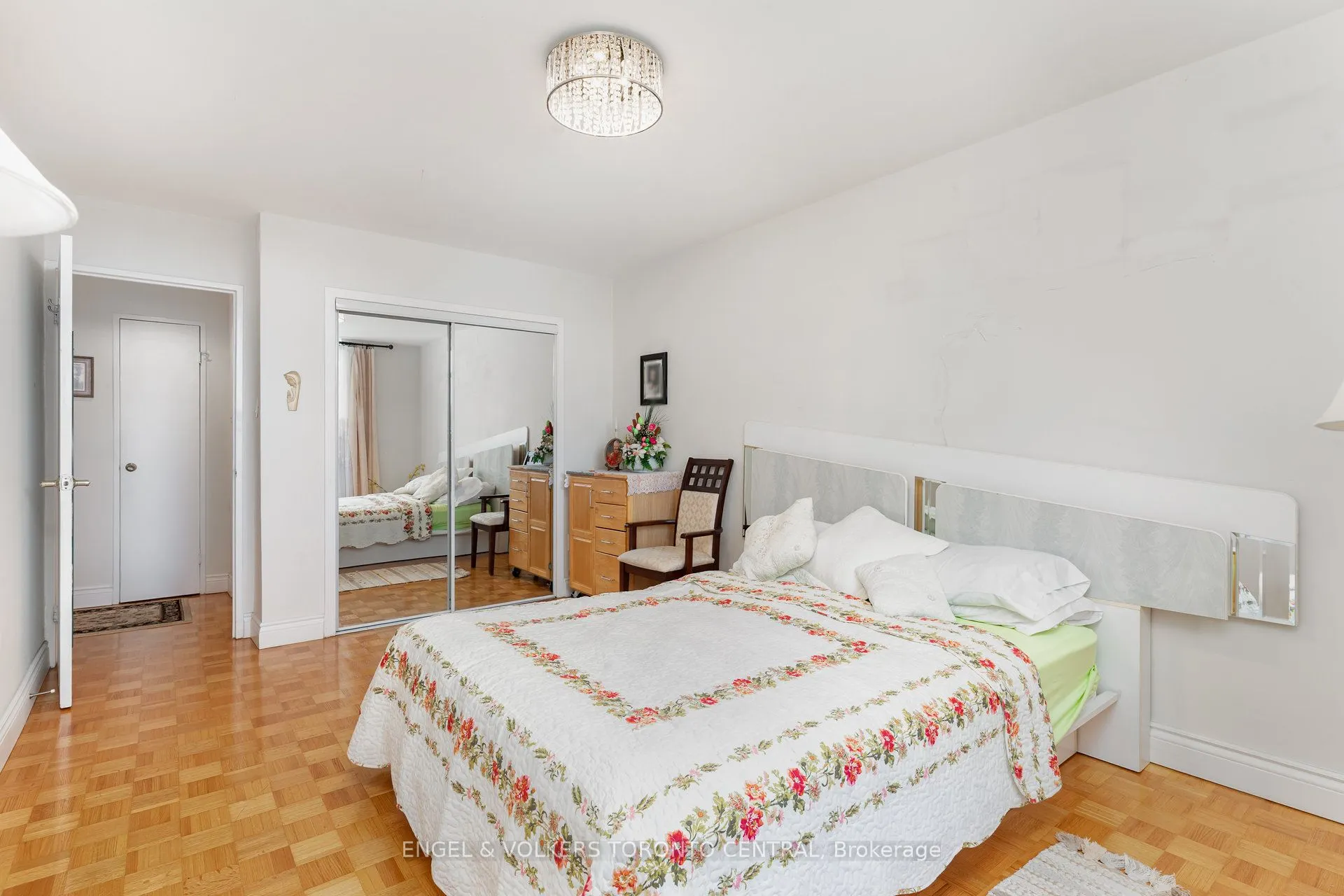 5 Frith Road, #808