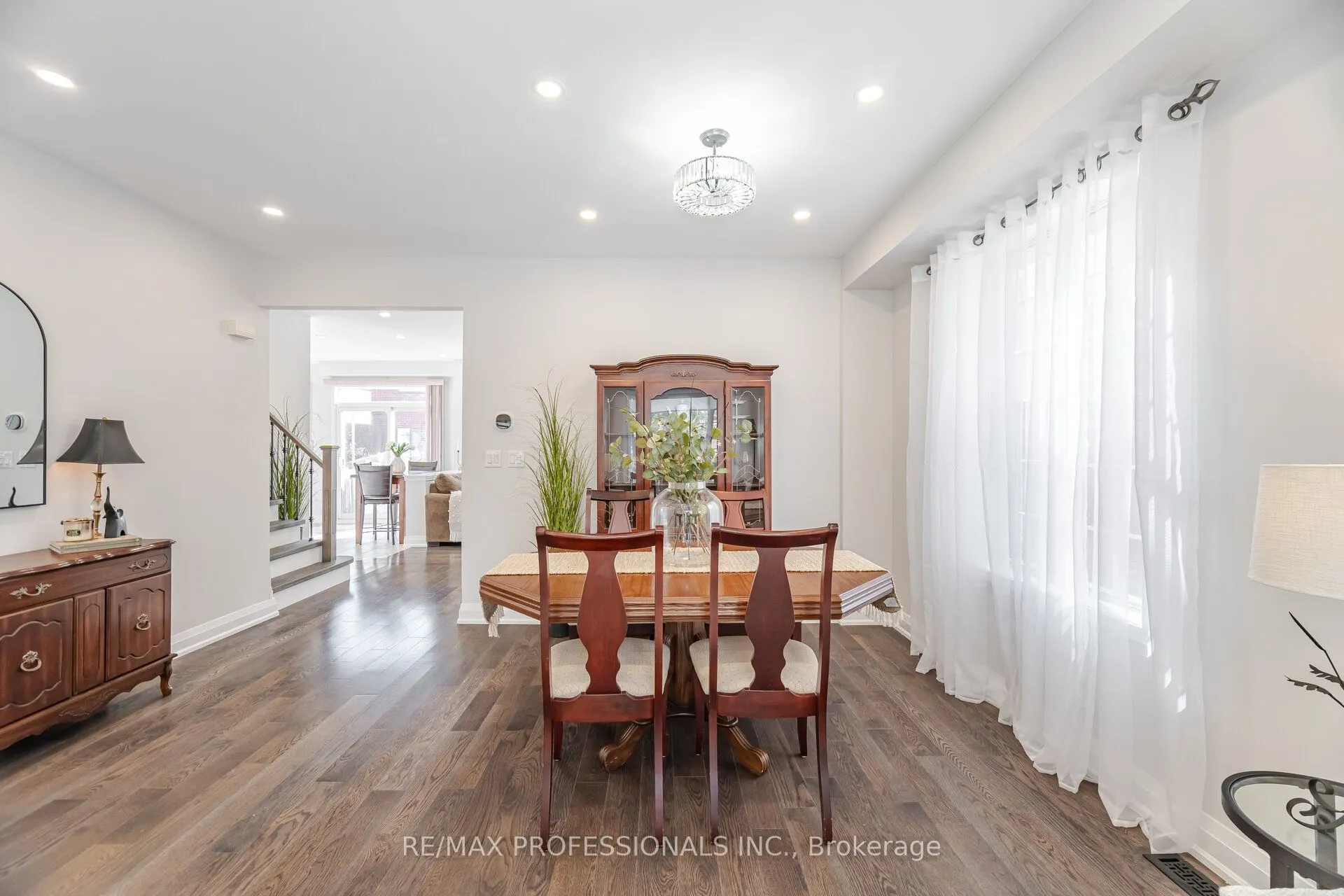 74 Upper Higlands Drive