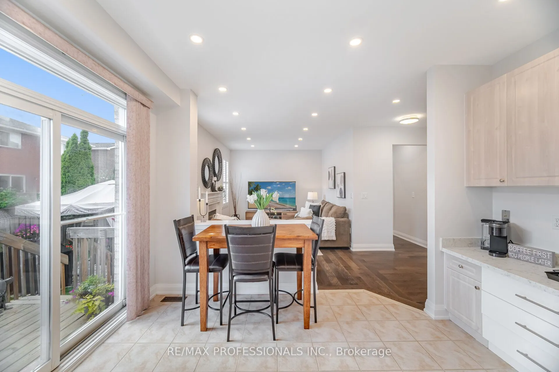 74 Upper Higlands Drive