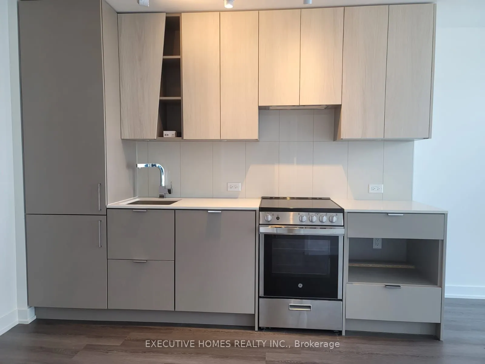 3883 Quartz Road N, #2312