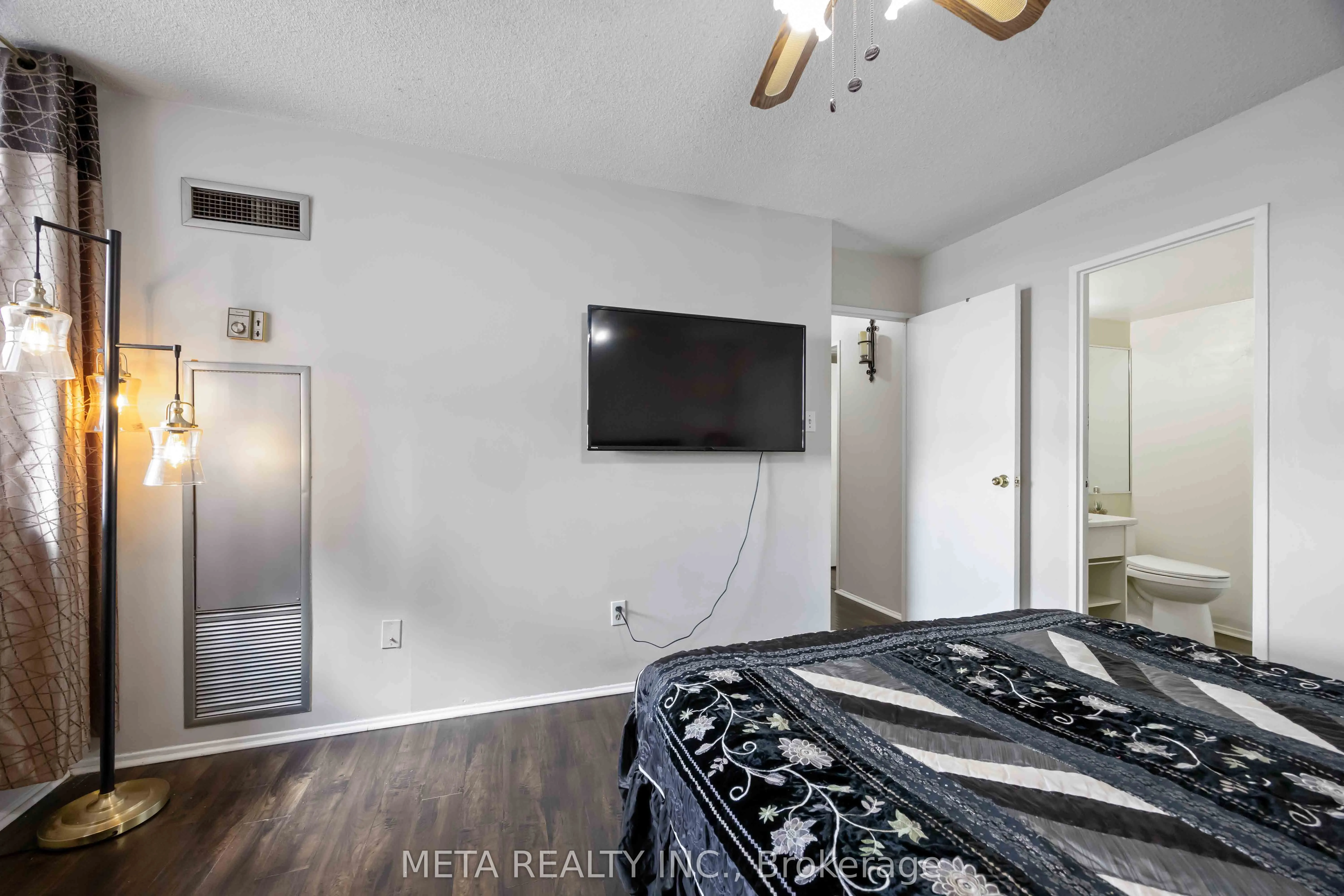 236 Albion Road, #604