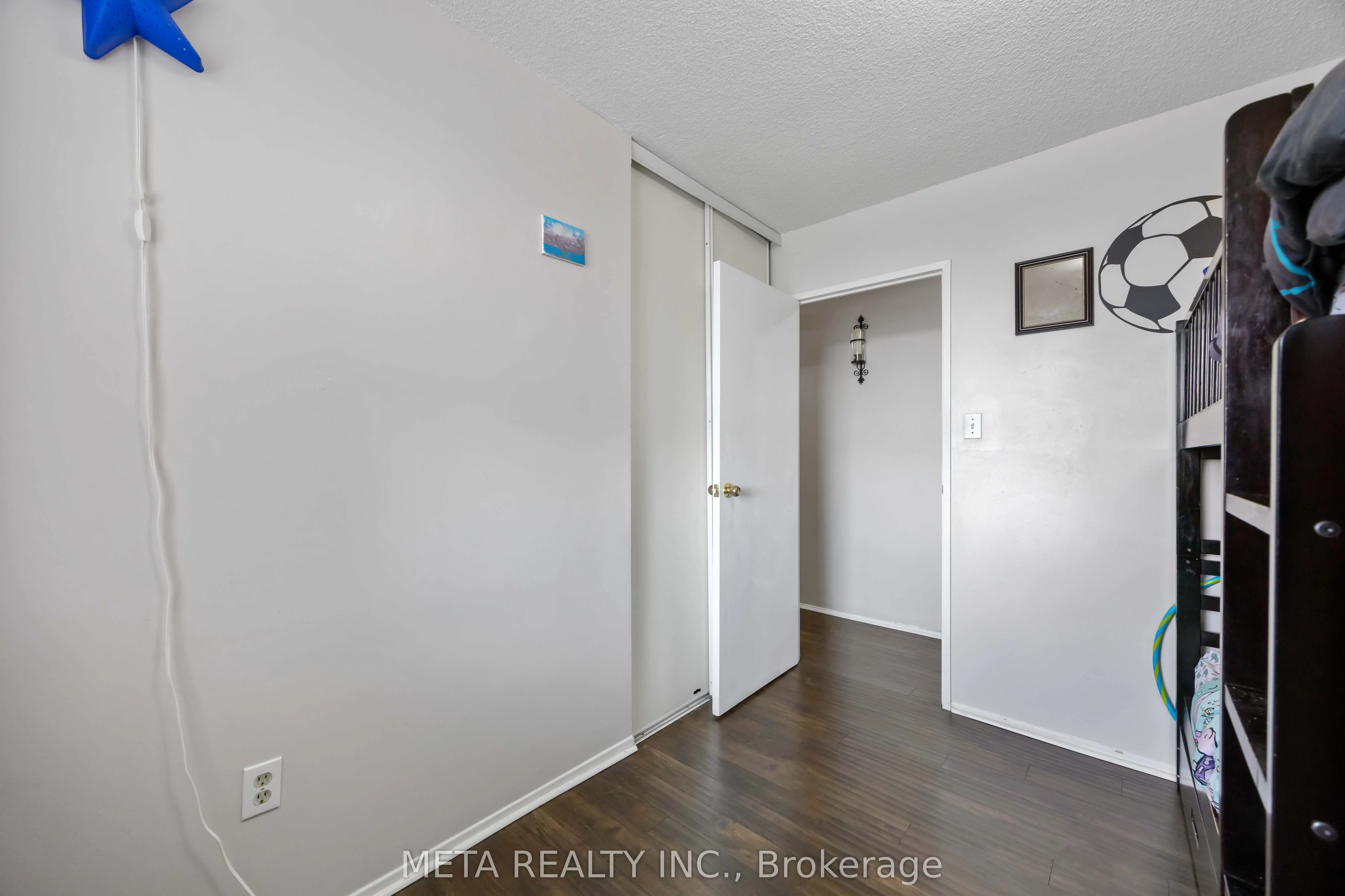 236 Albion Road, #604