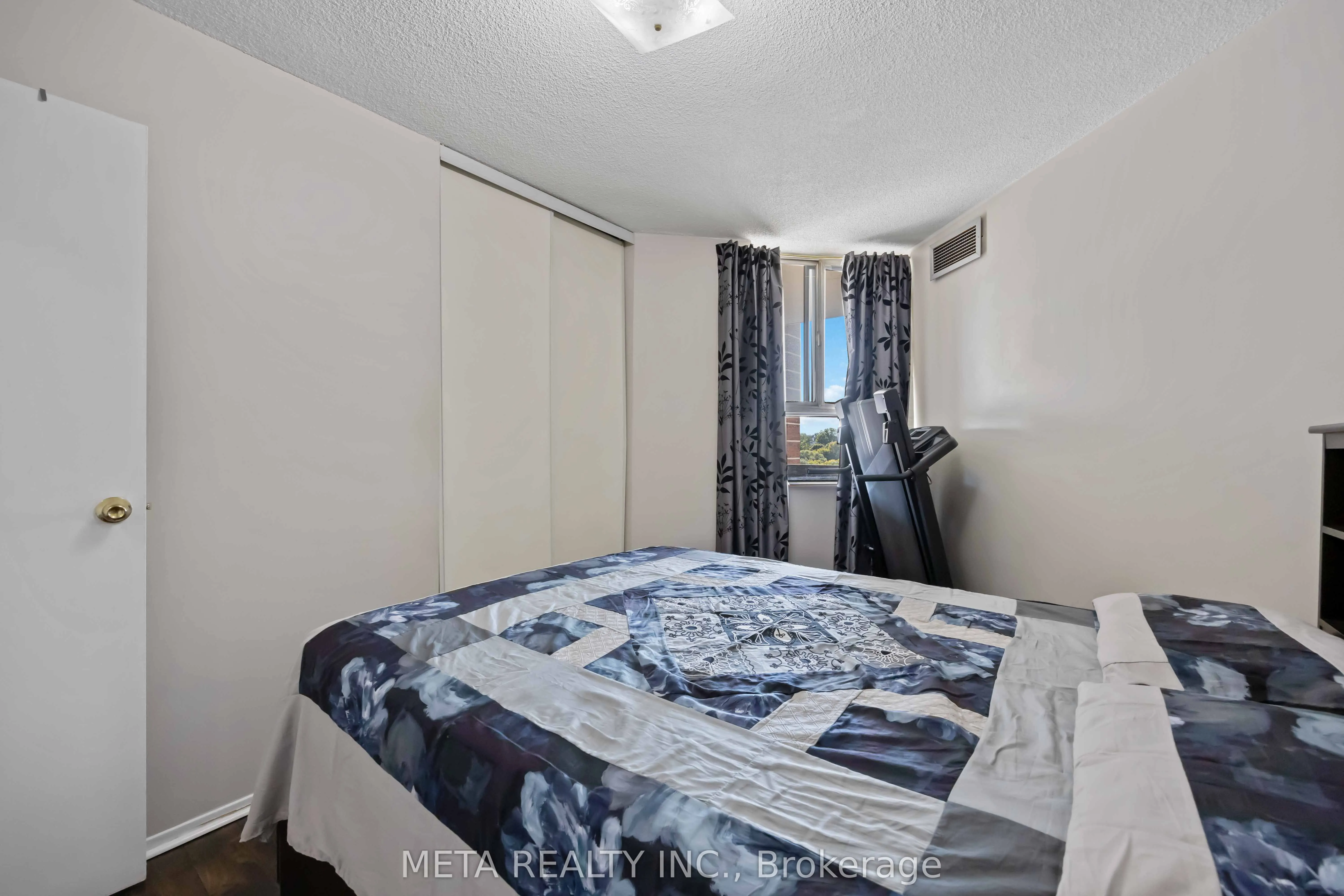 236 Albion Road, #604
