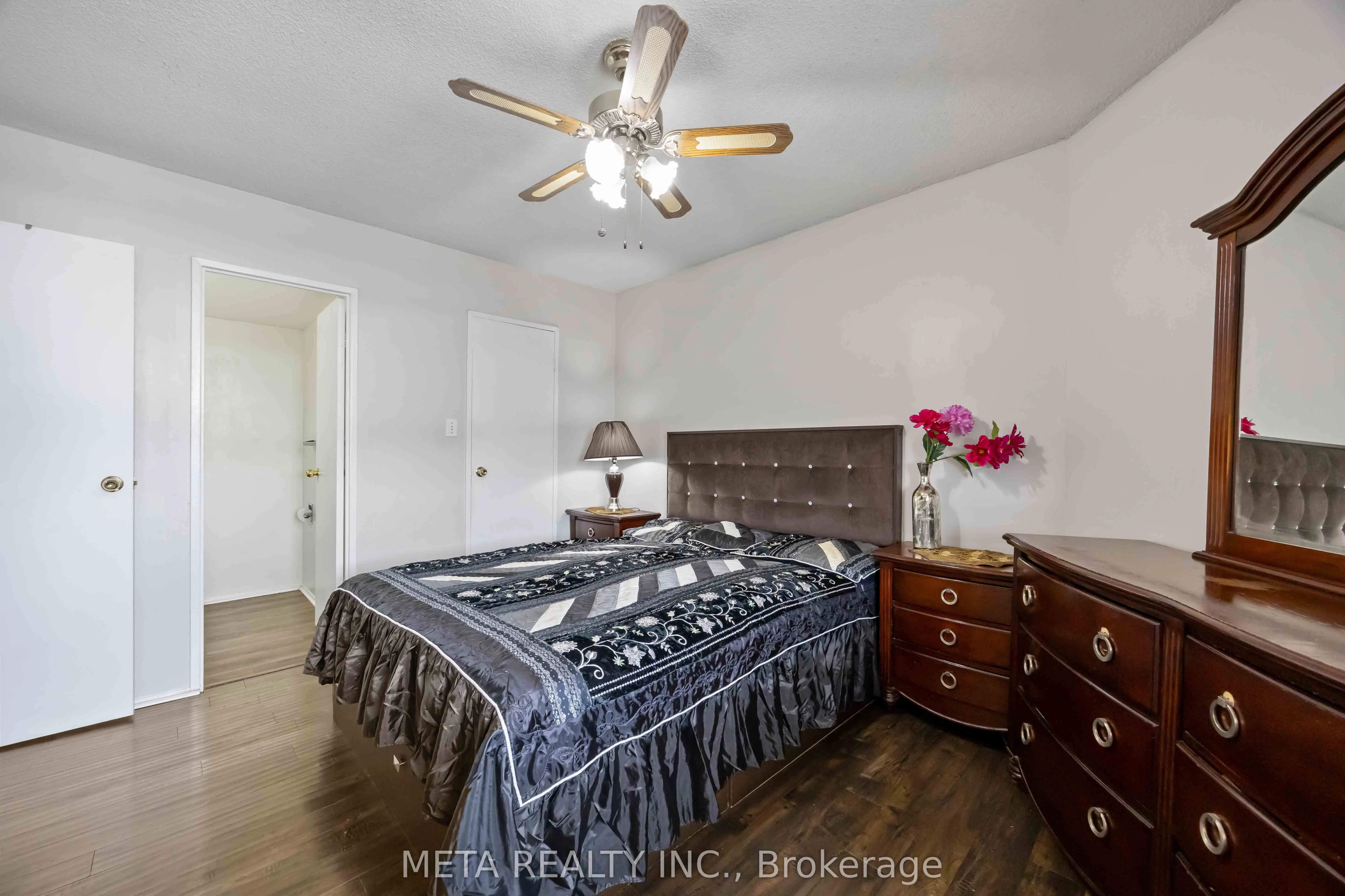 236 Albion Road, #604