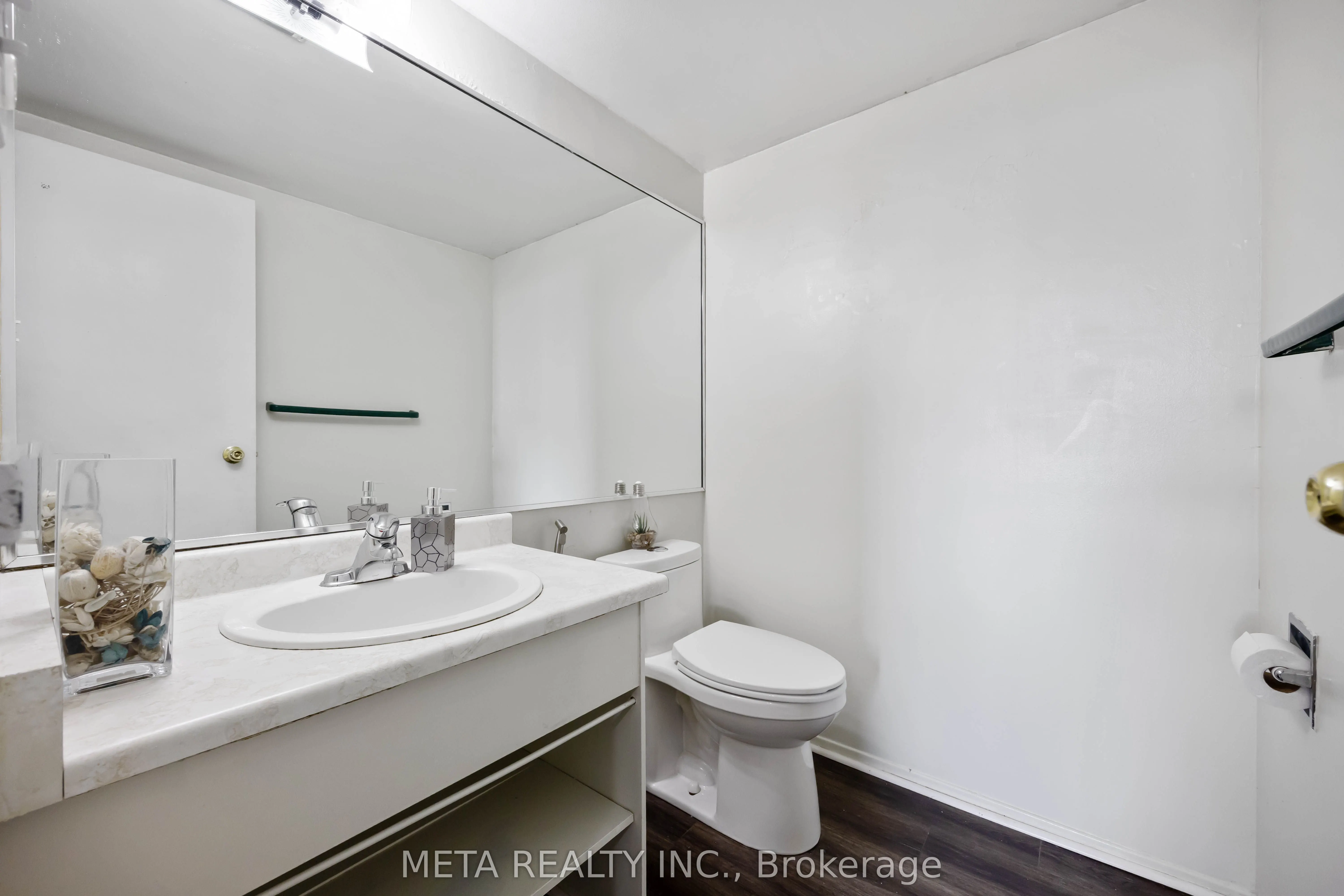 236 Albion Road, #604