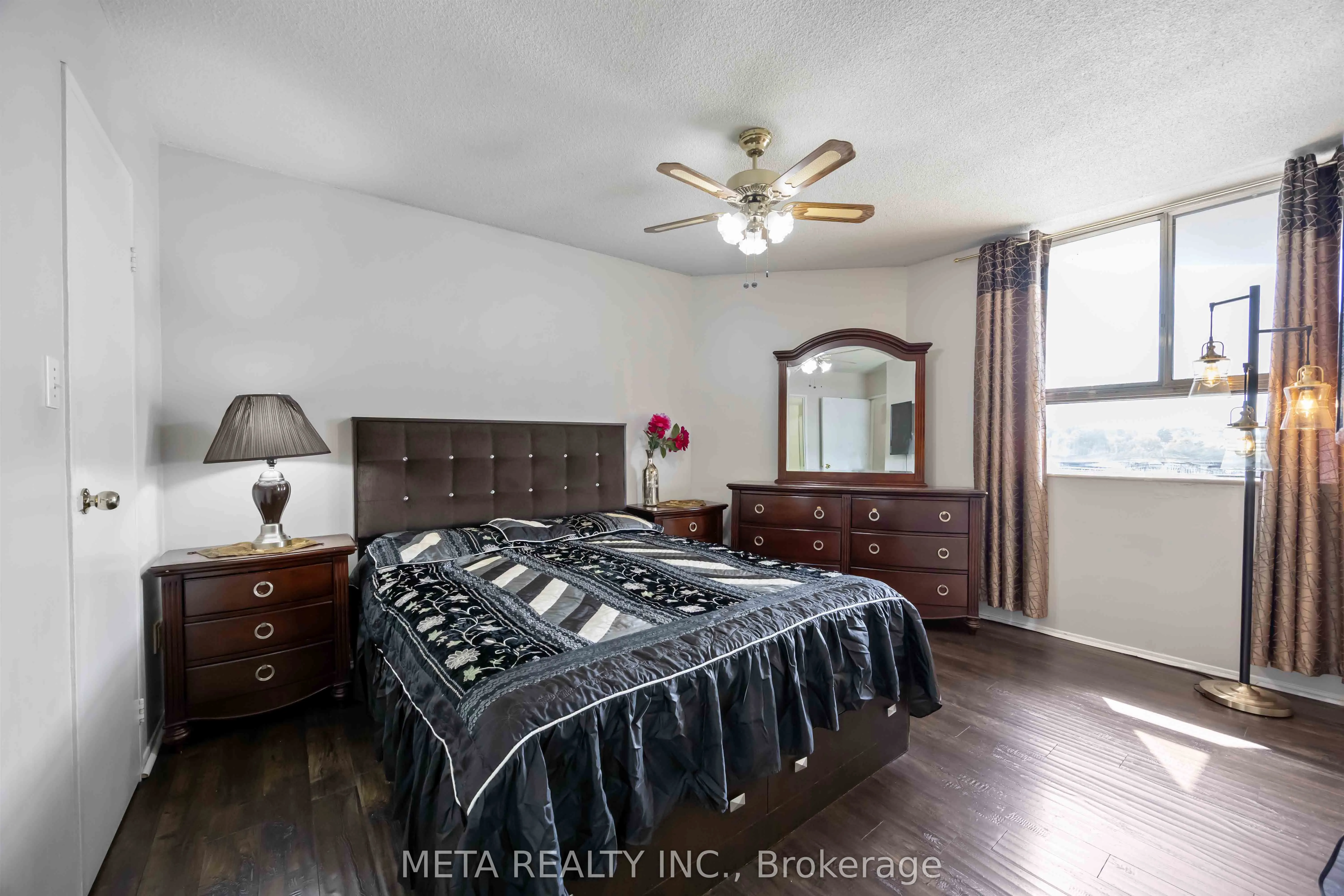 236 Albion Road, #604