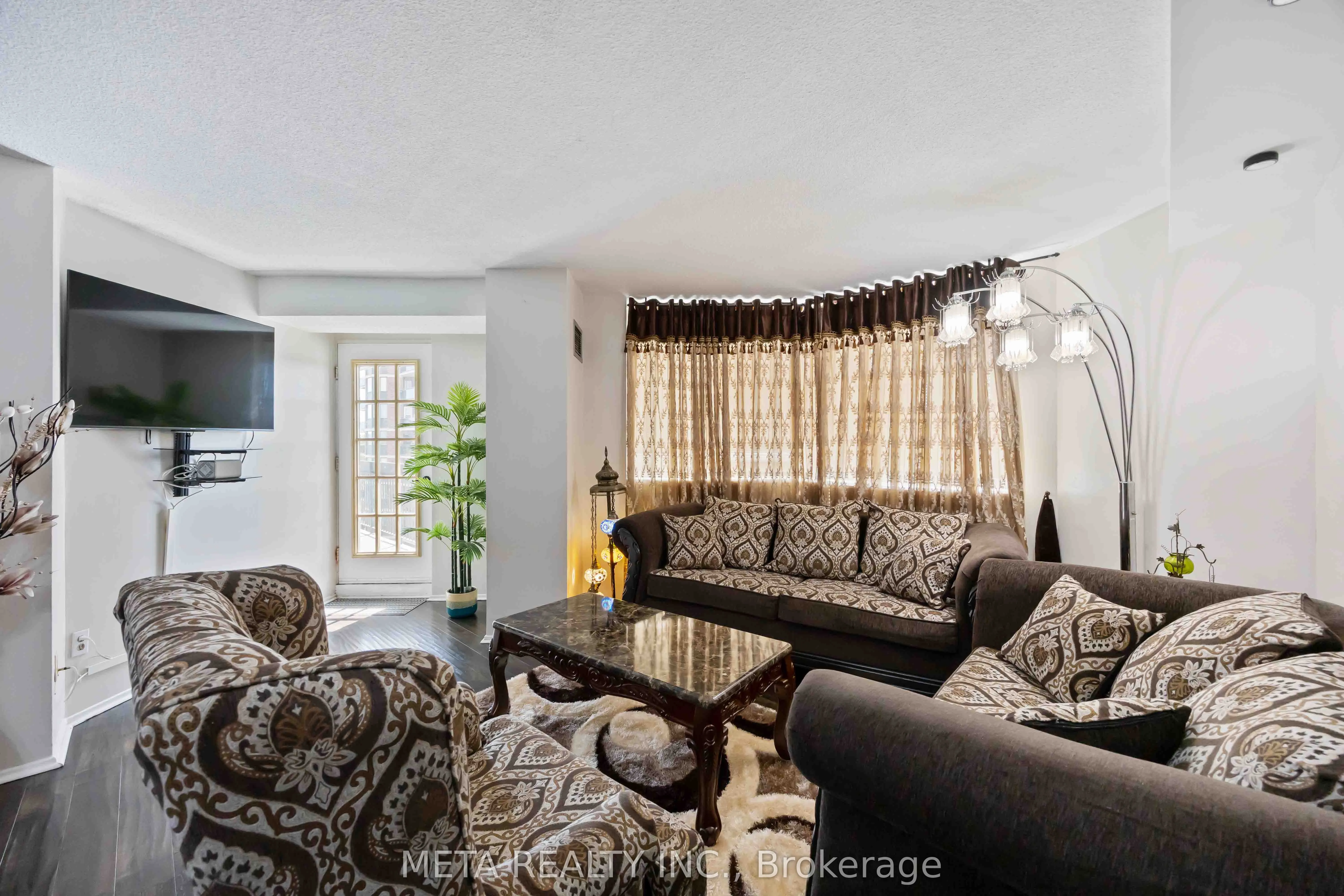 236 Albion Road, #604