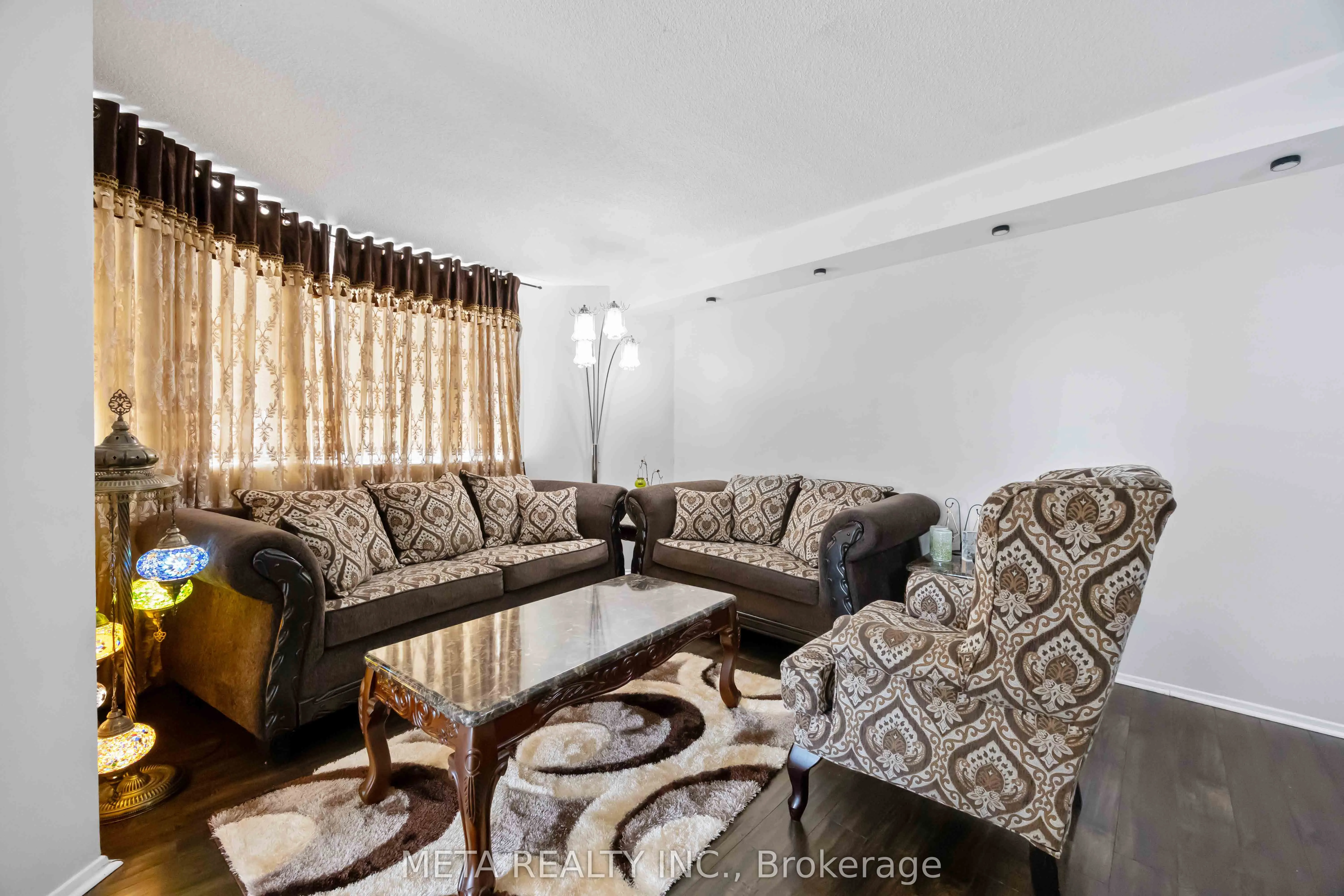 236 Albion Road, #604