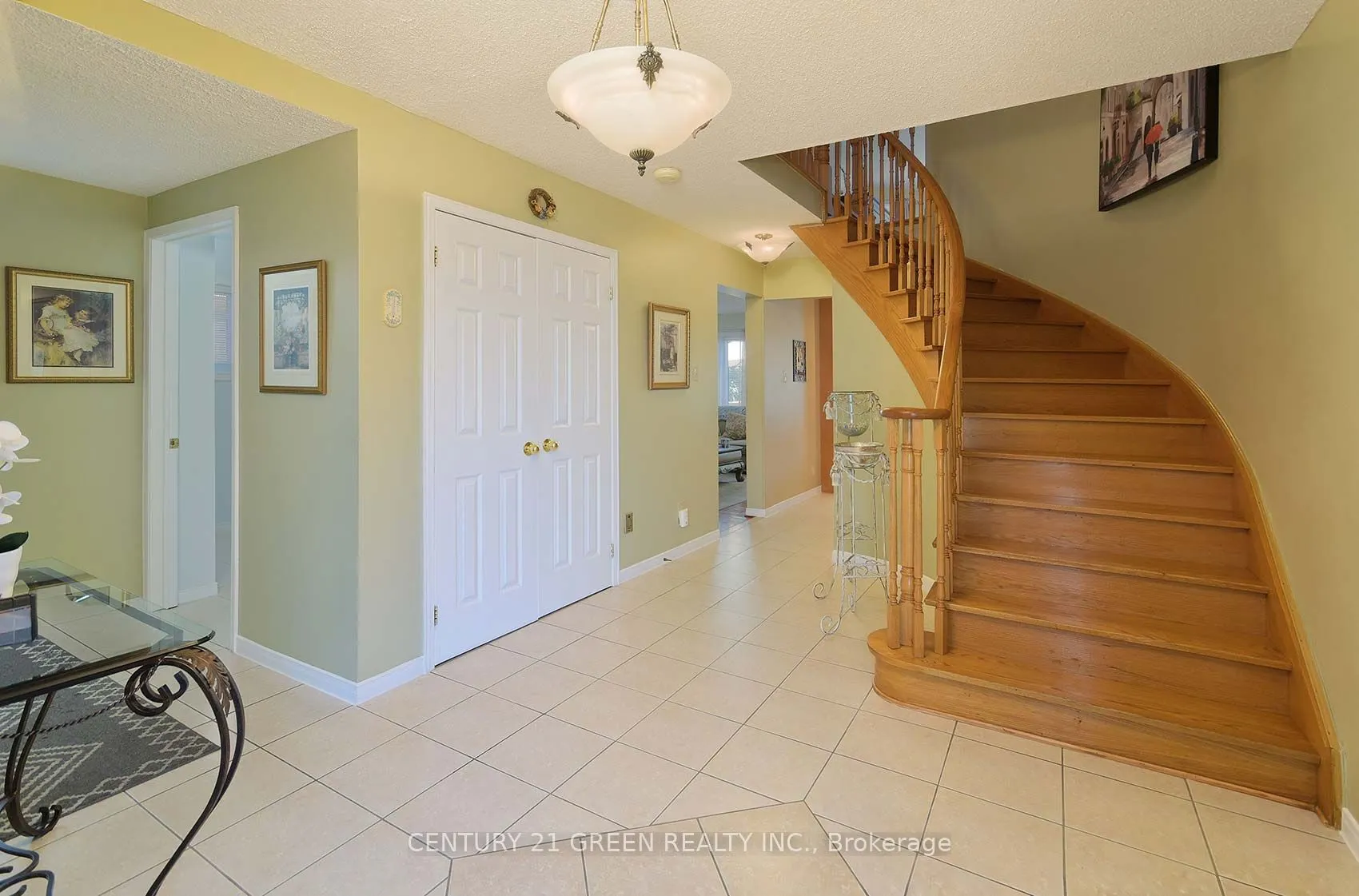 418 Chieftan Circle