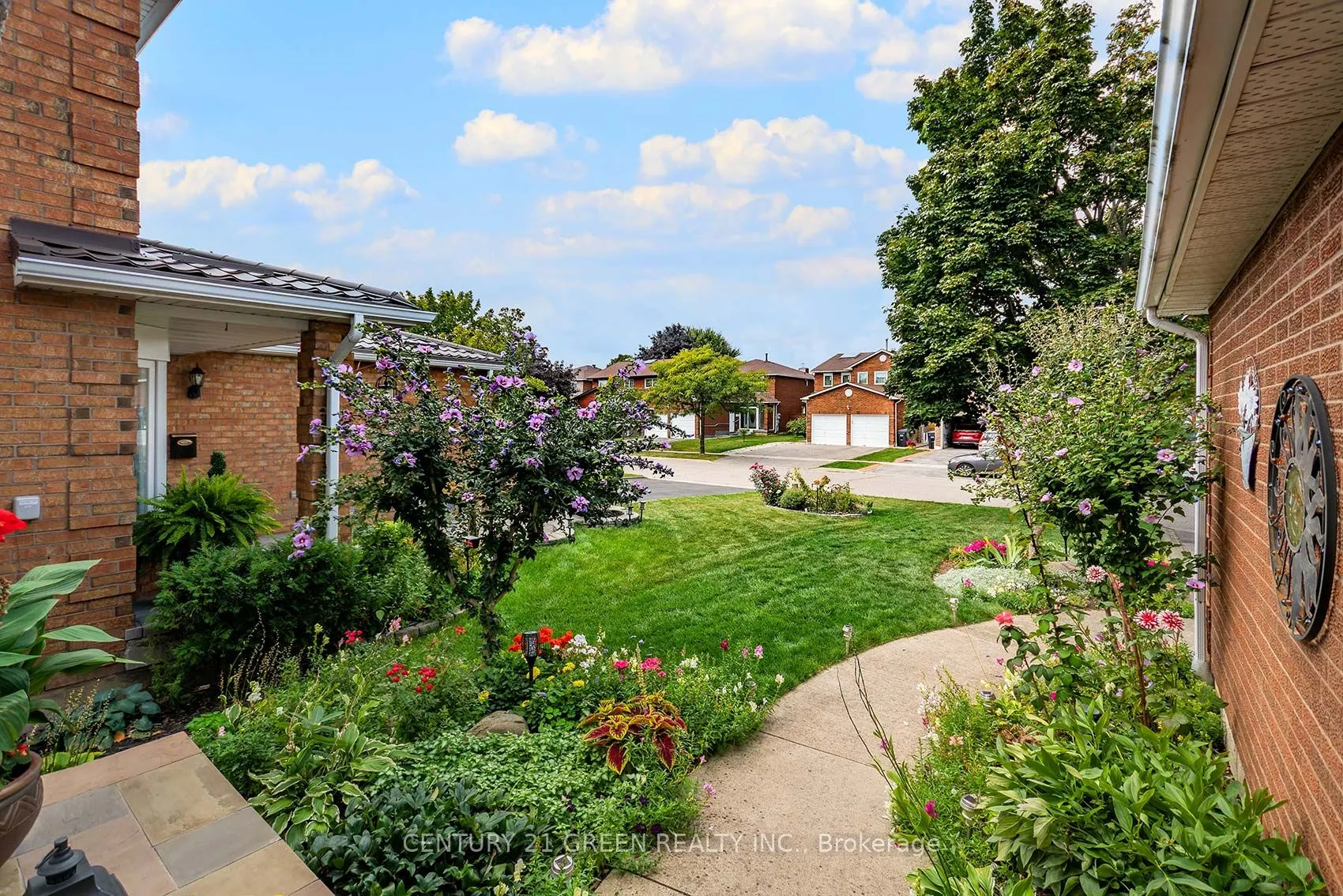 418 Chieftan Circle