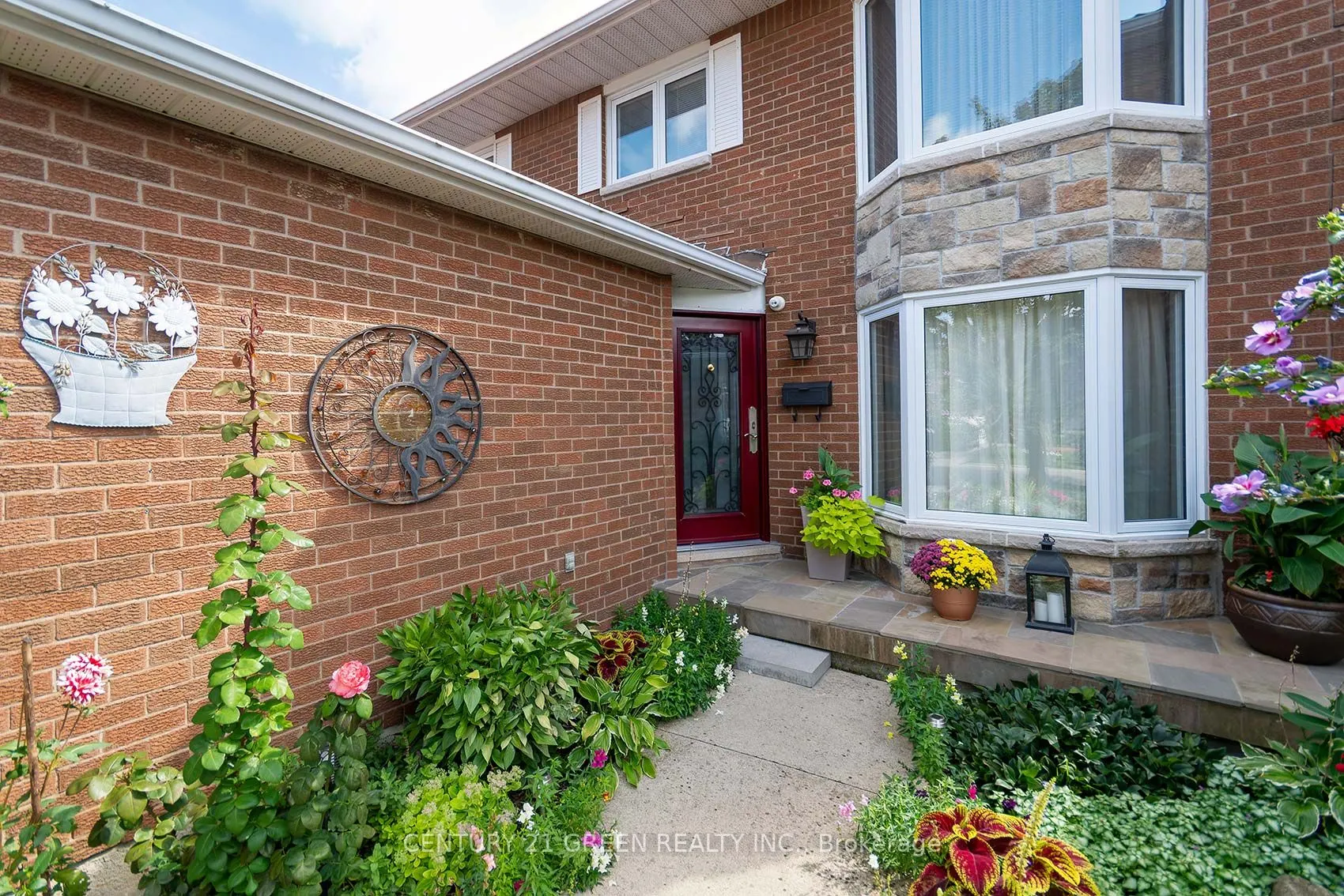 418 Chieftan Circle