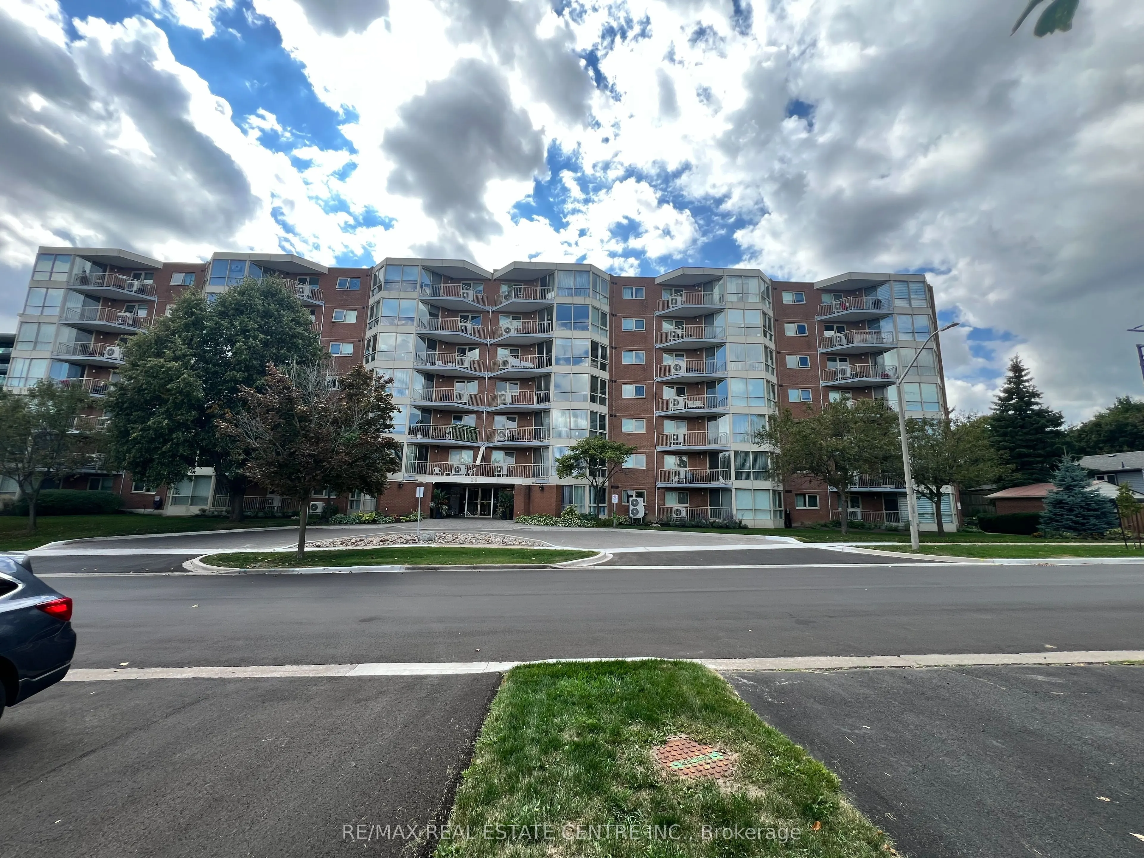 26 Hall Road, #204