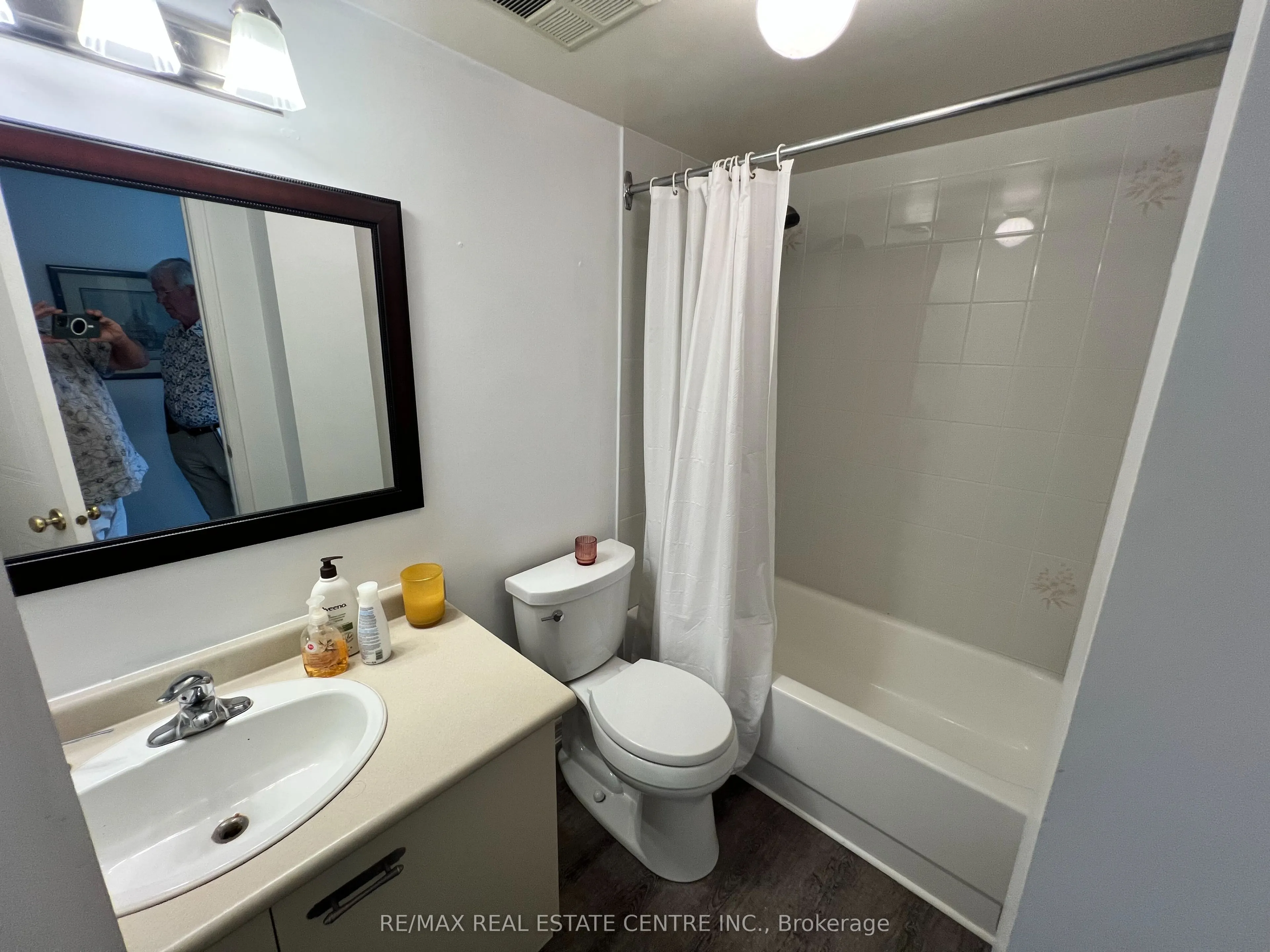 26 Hall Road, #204