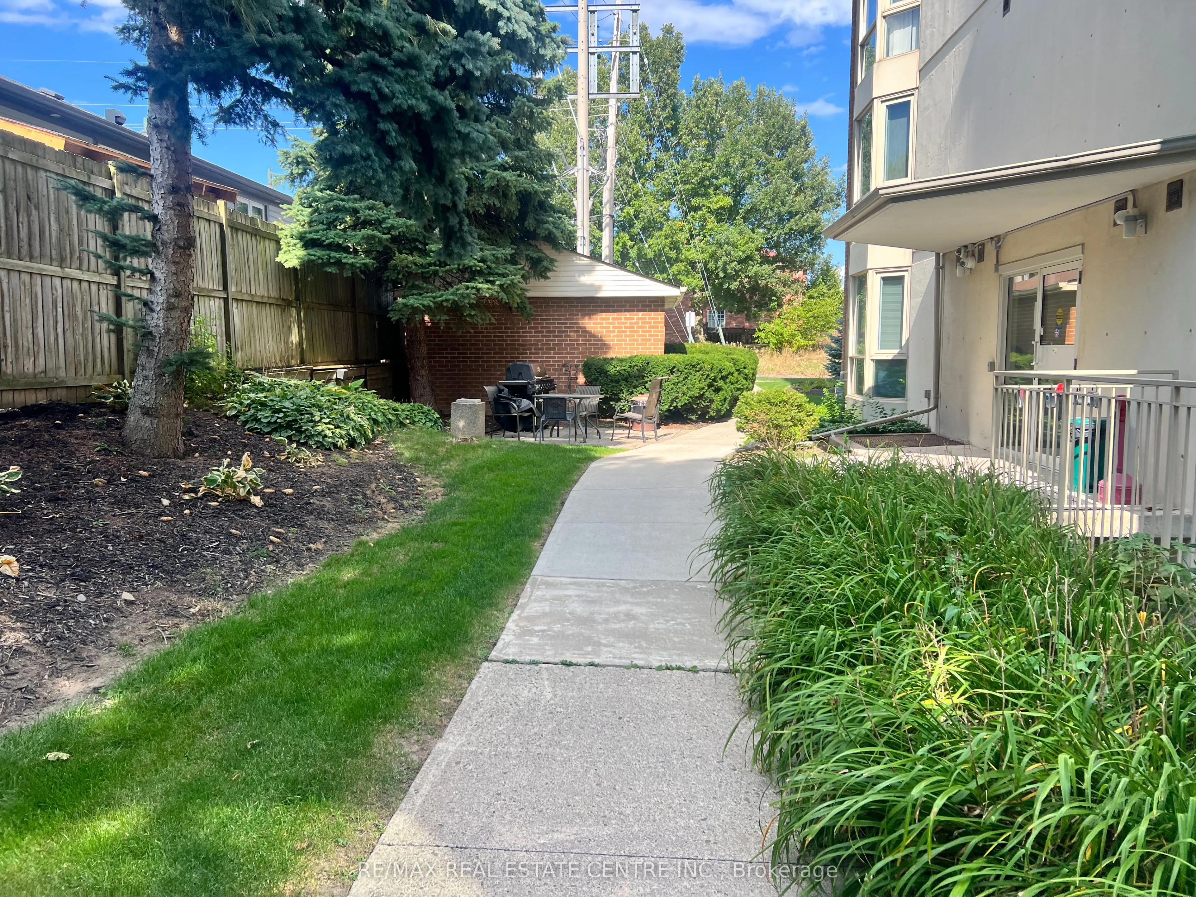 26 Hall Road, #204