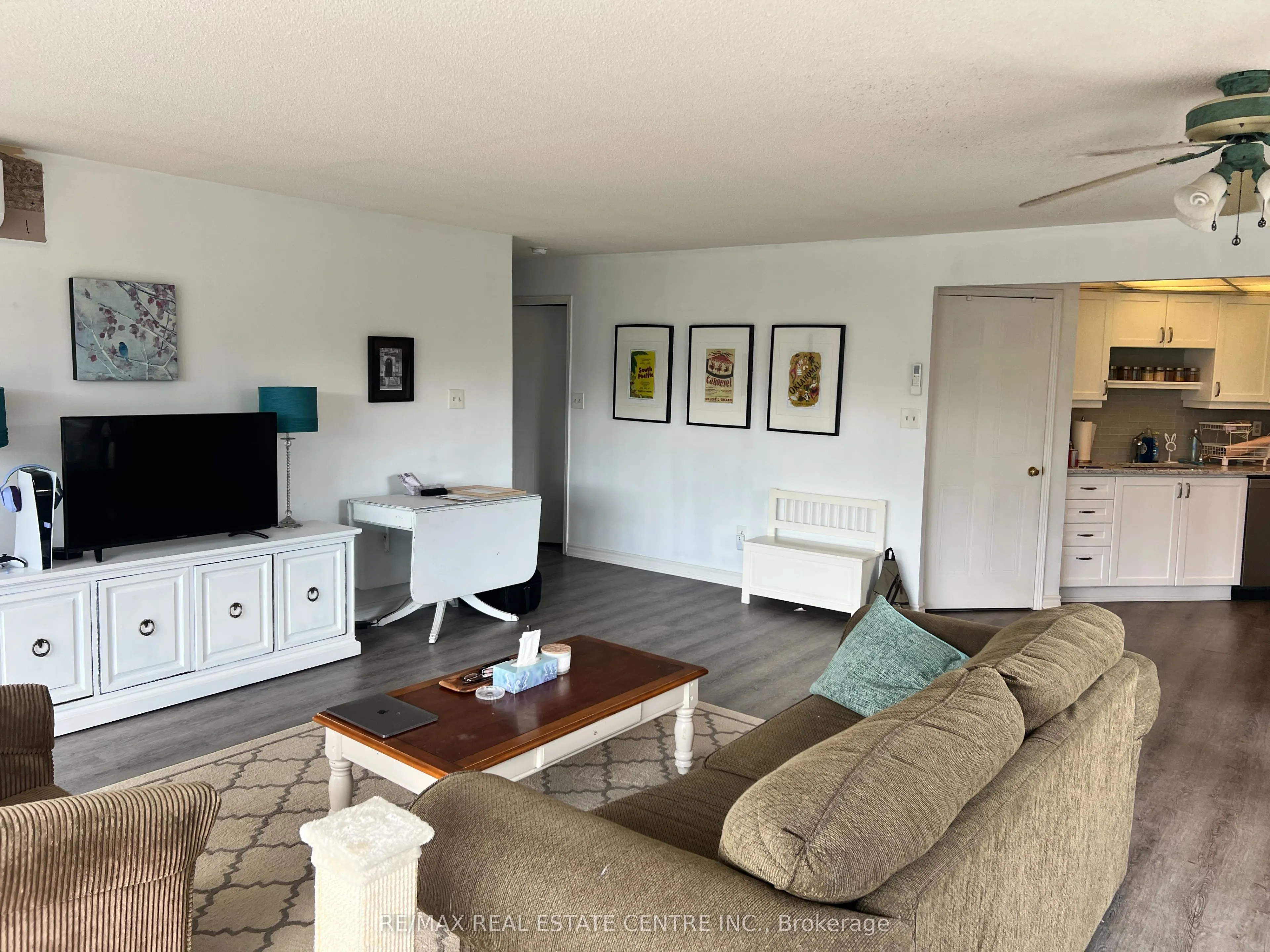 26 Hall Road, #204