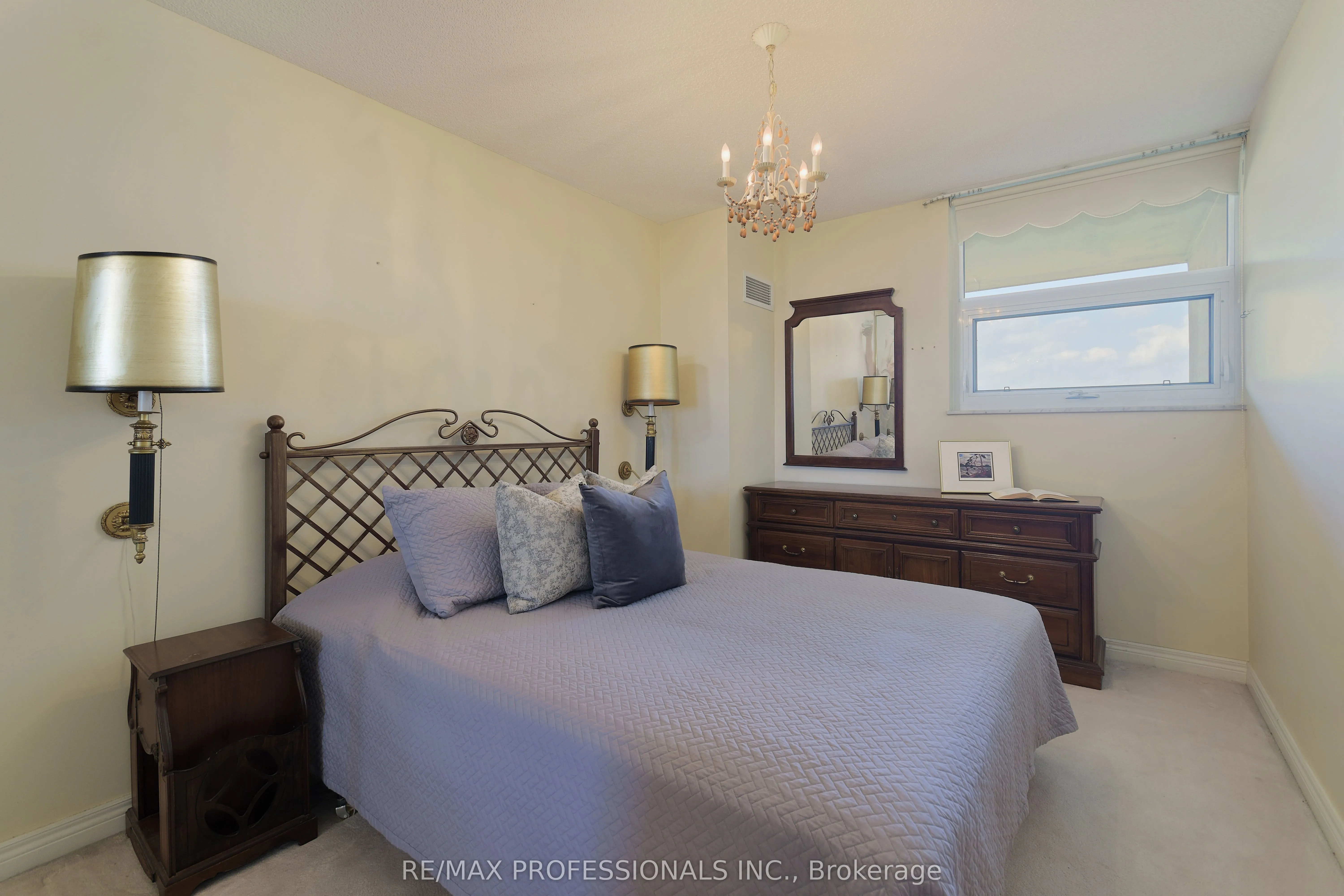299 Mill Road, #1207