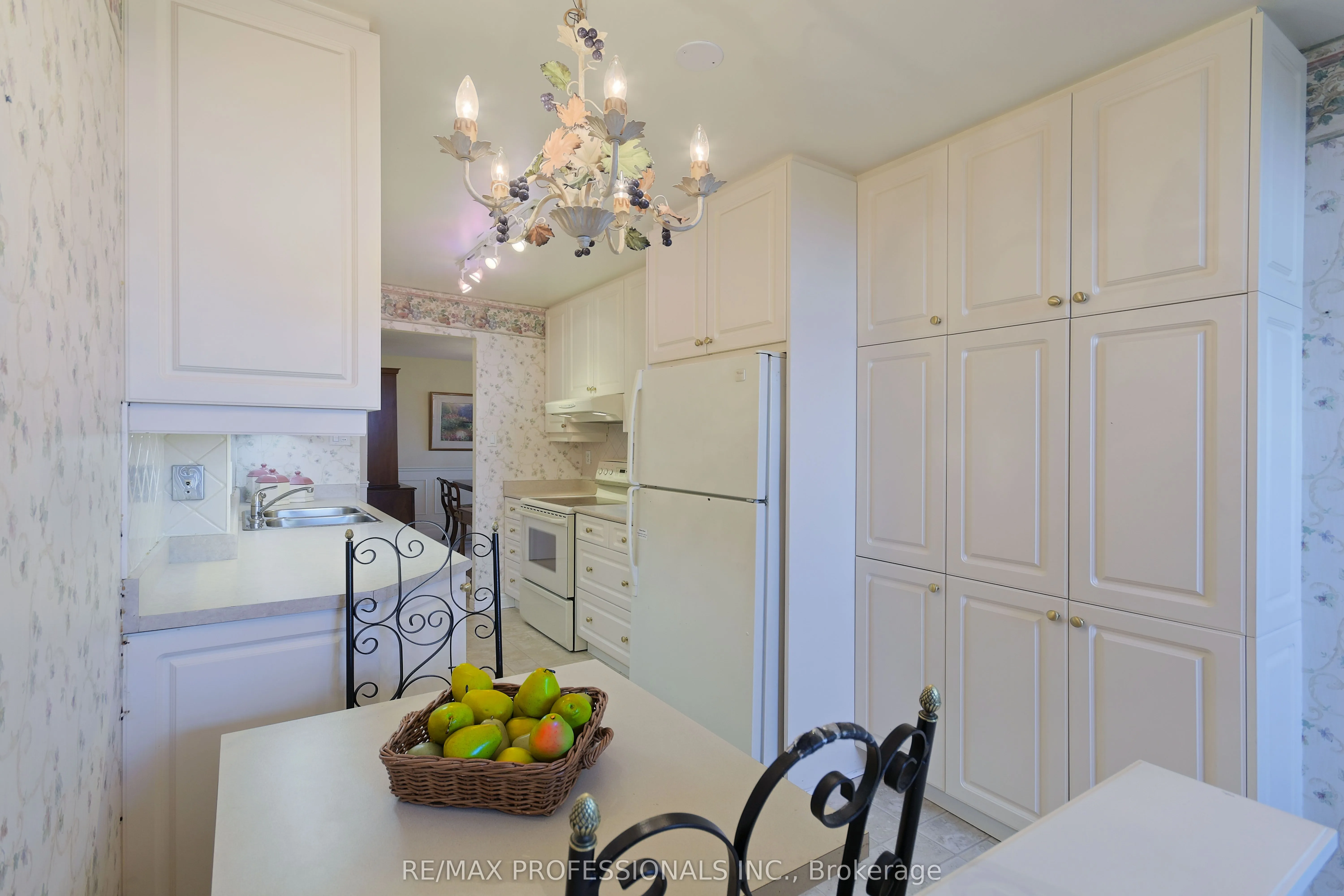 299 Mill Road, #1207