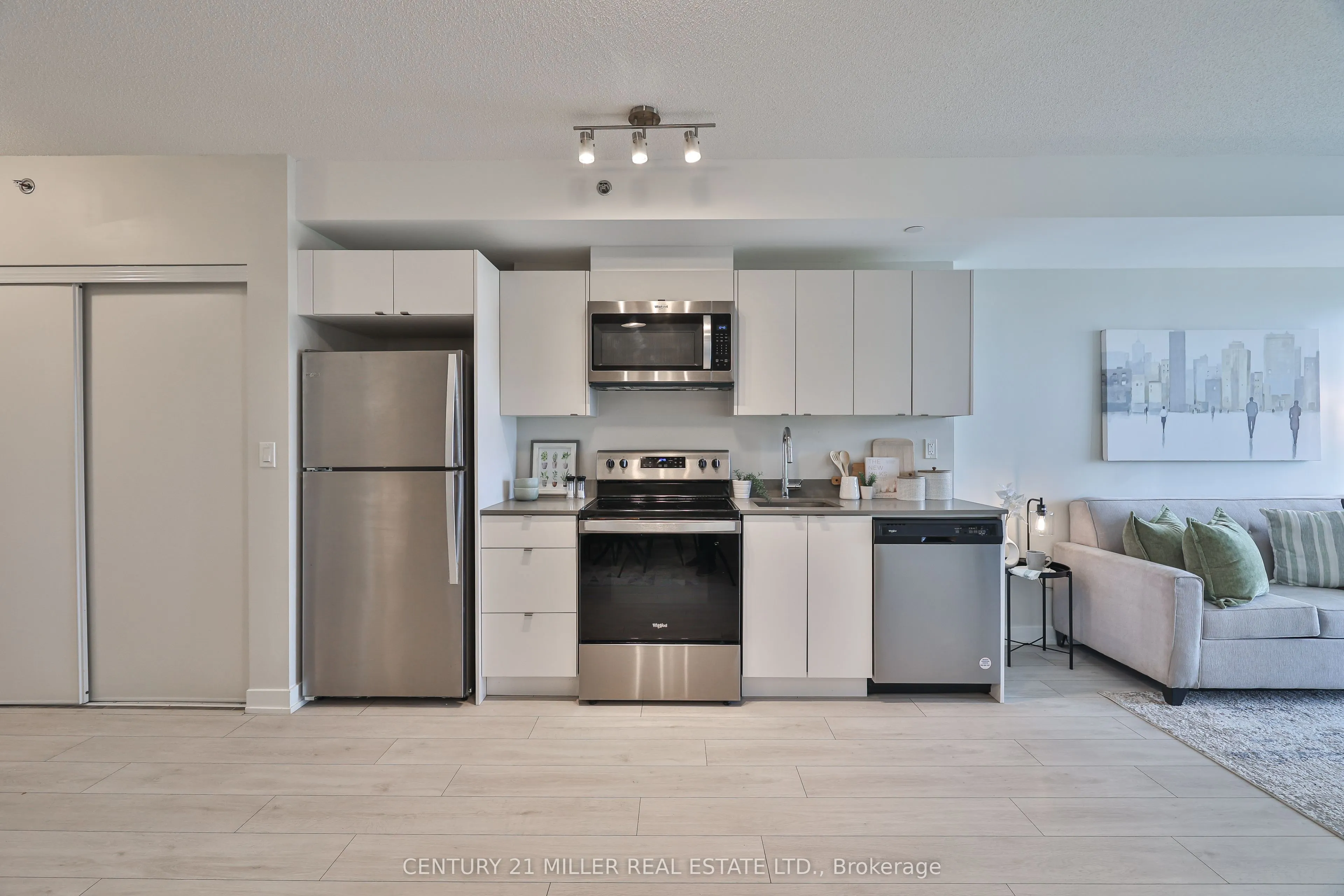 3210 DAKOTA Common, #A313