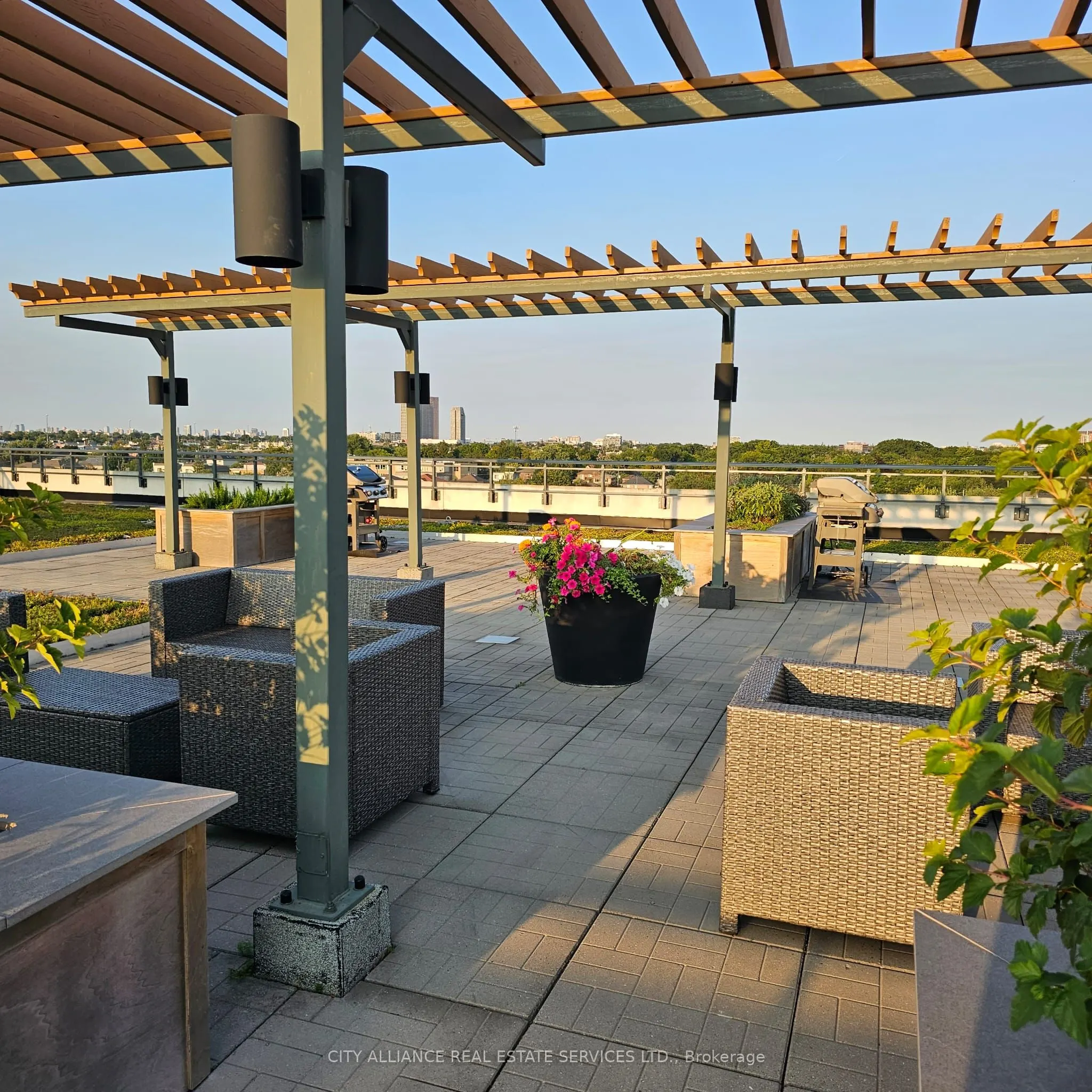 2522 Keele Street, #512