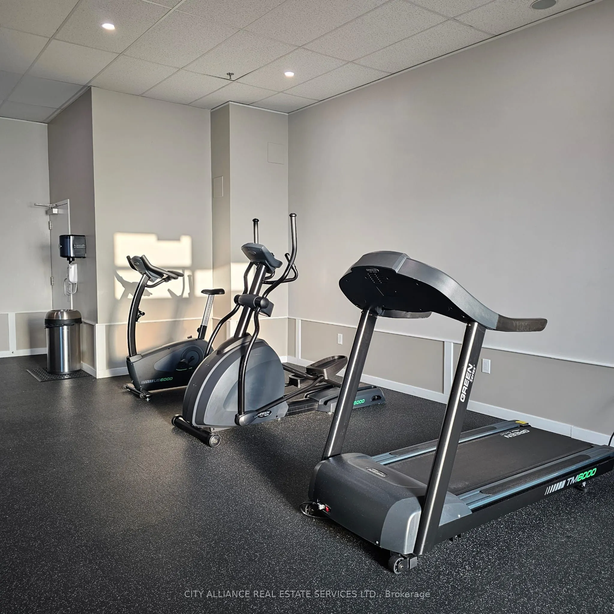 2522 Keele Street, #512