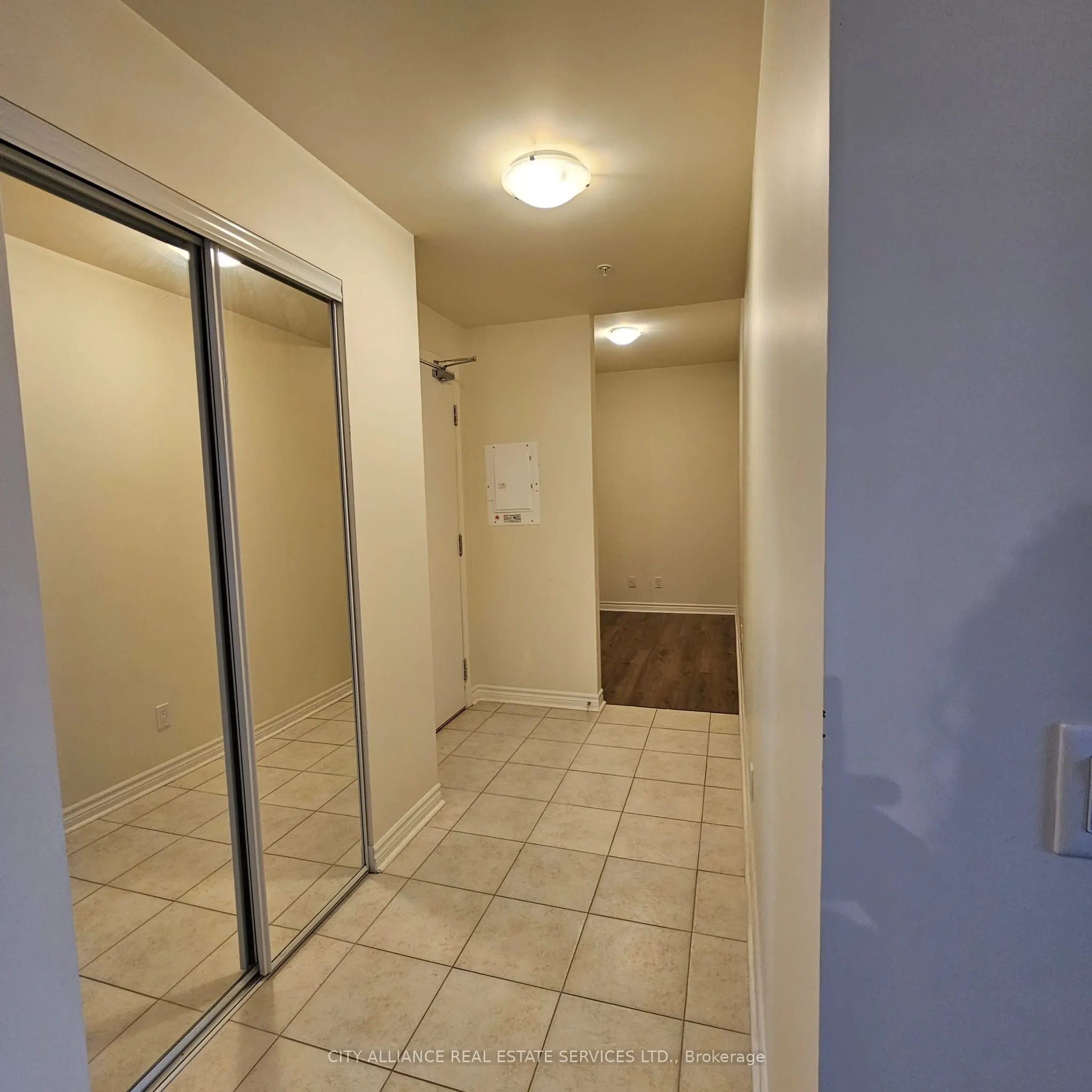 2522 Keele Street, #512