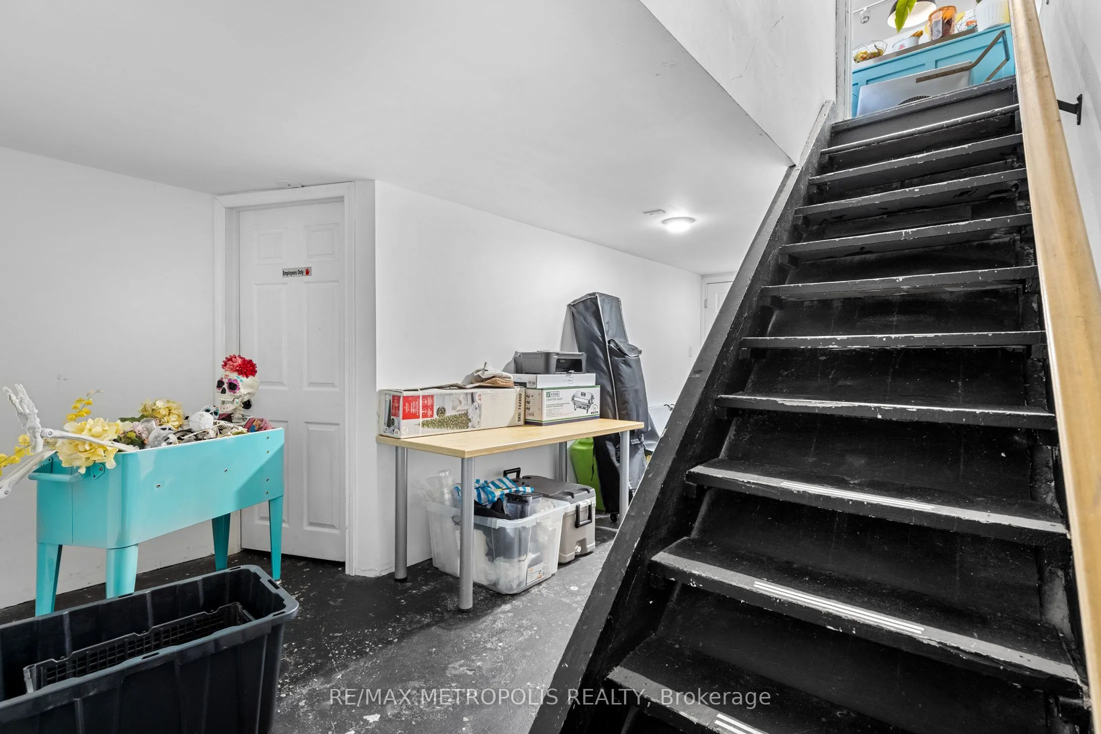 478 Roncesvalles Avenue