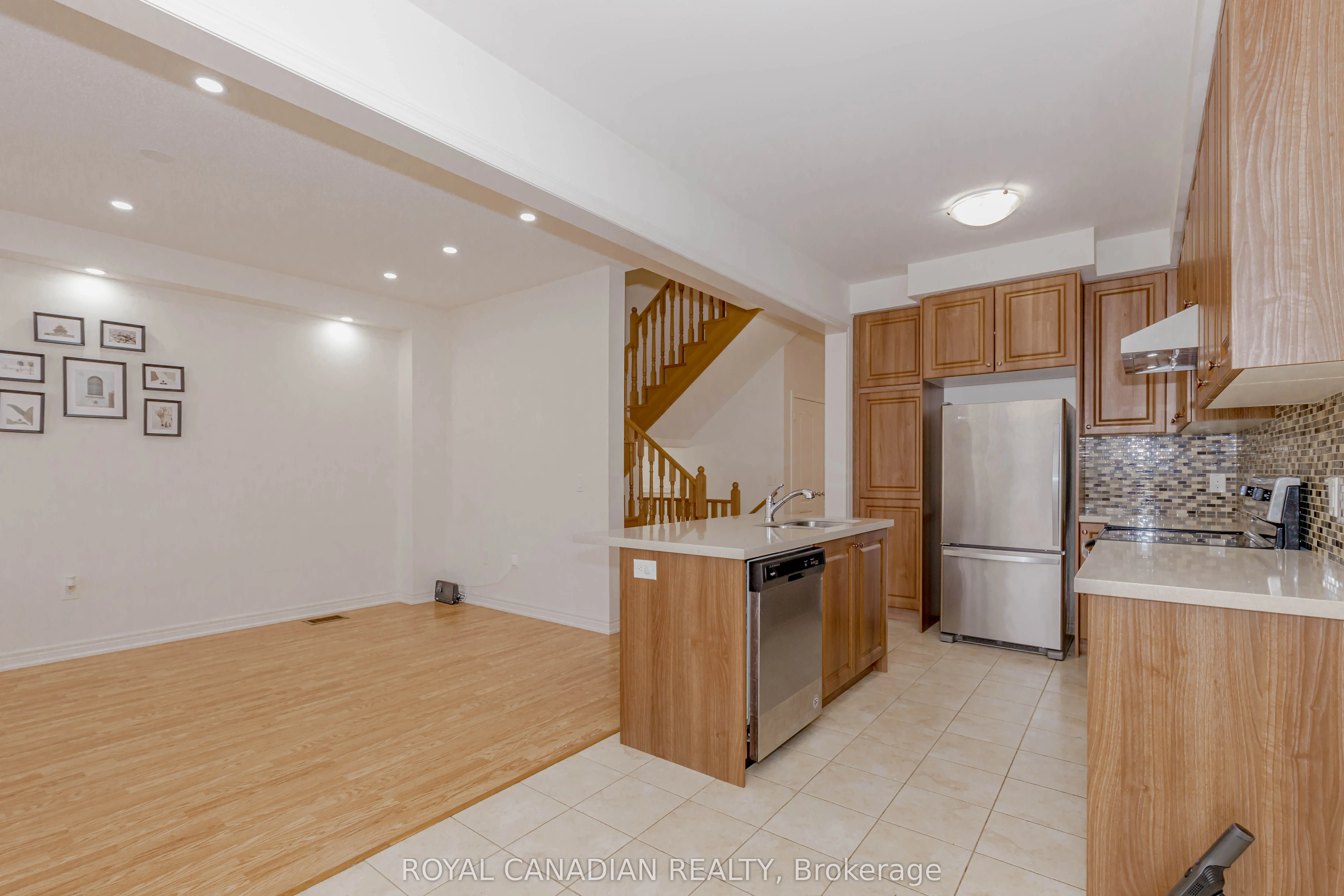 1533 Carr Landing
