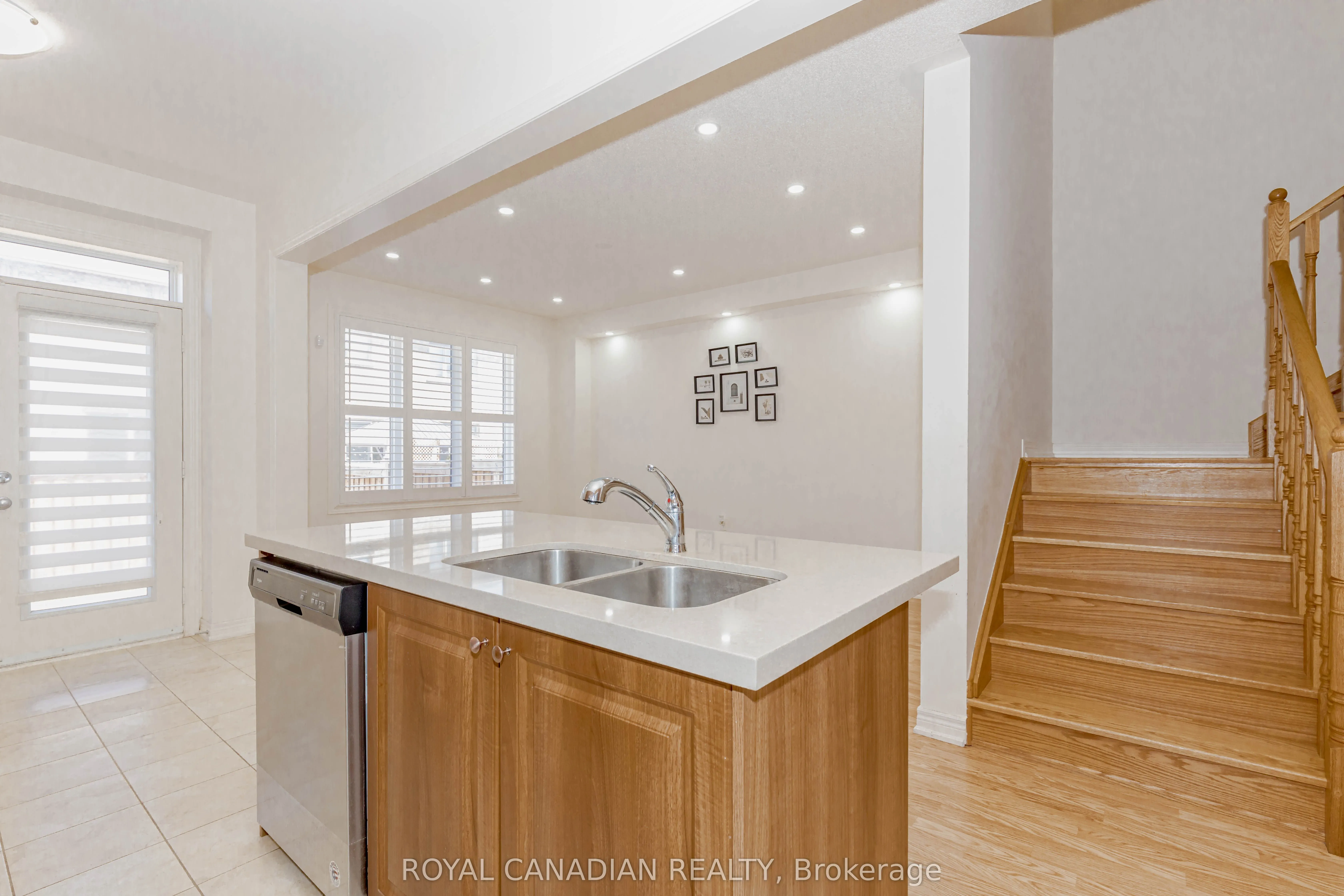 1533 Carr Landing
