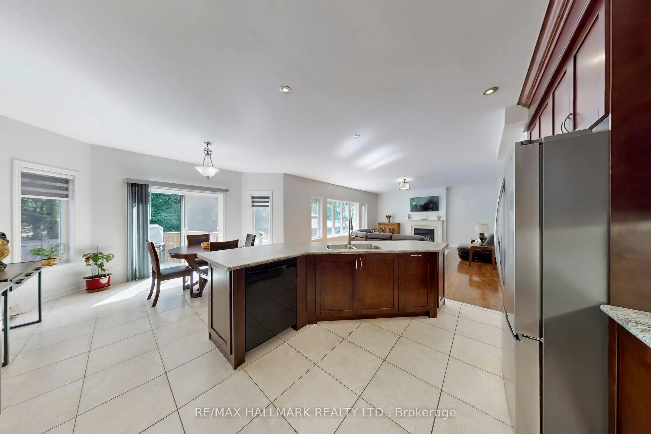 33 Borland Crescent