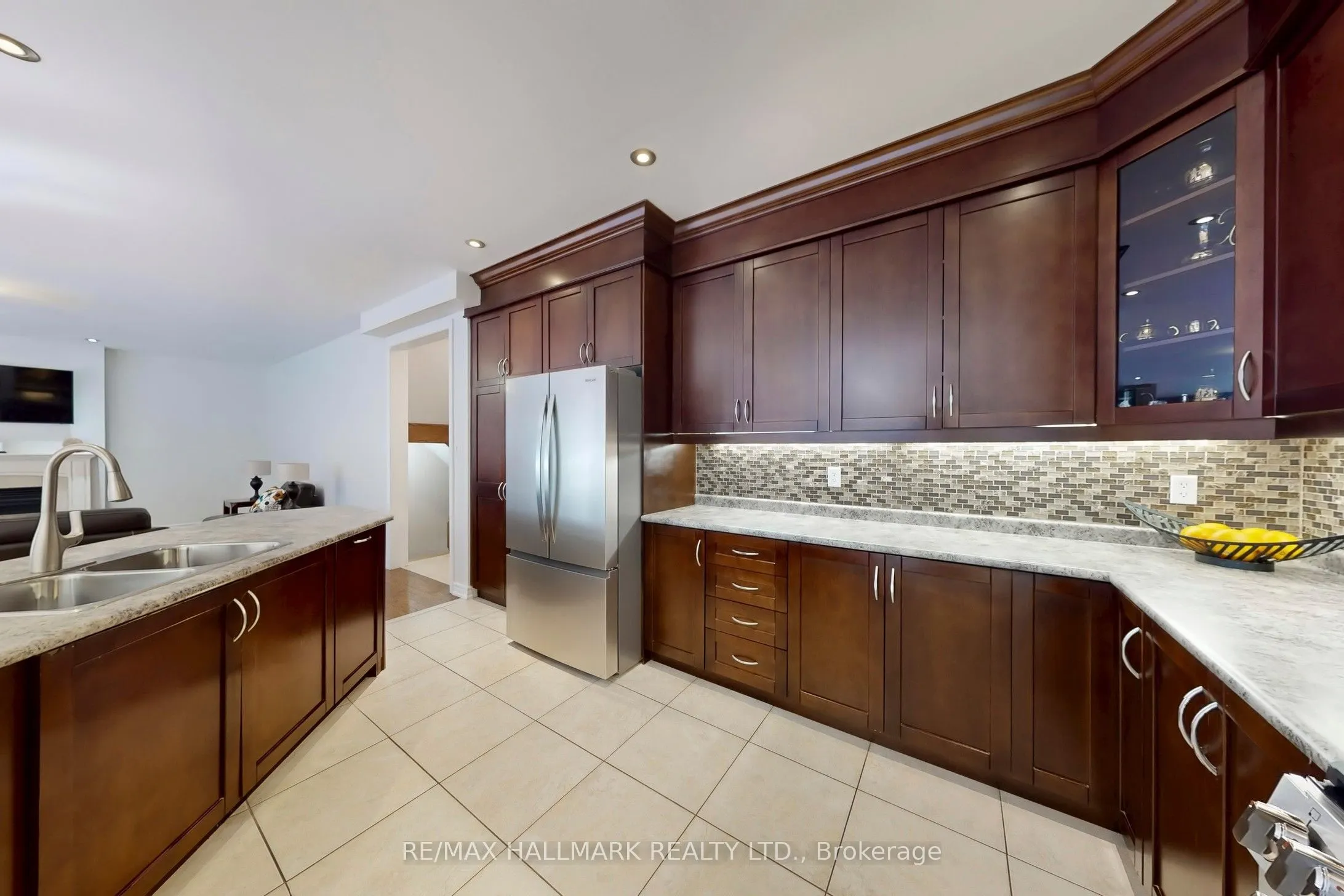 33 Borland Crescent