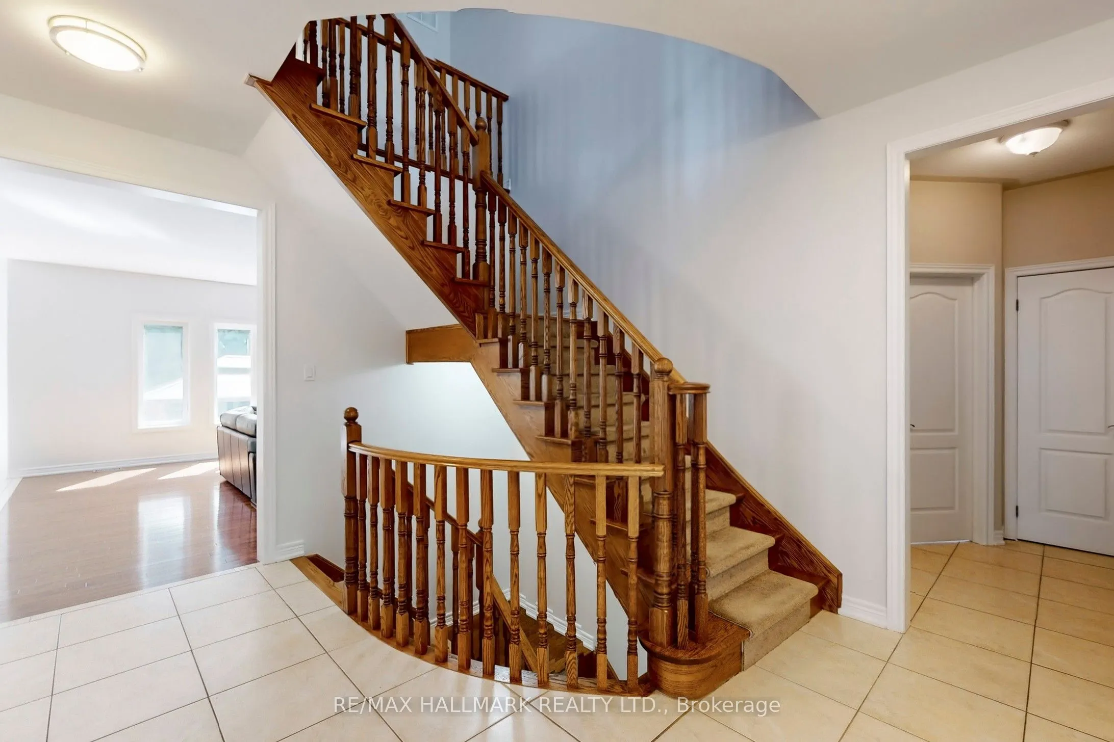 33 Borland Crescent