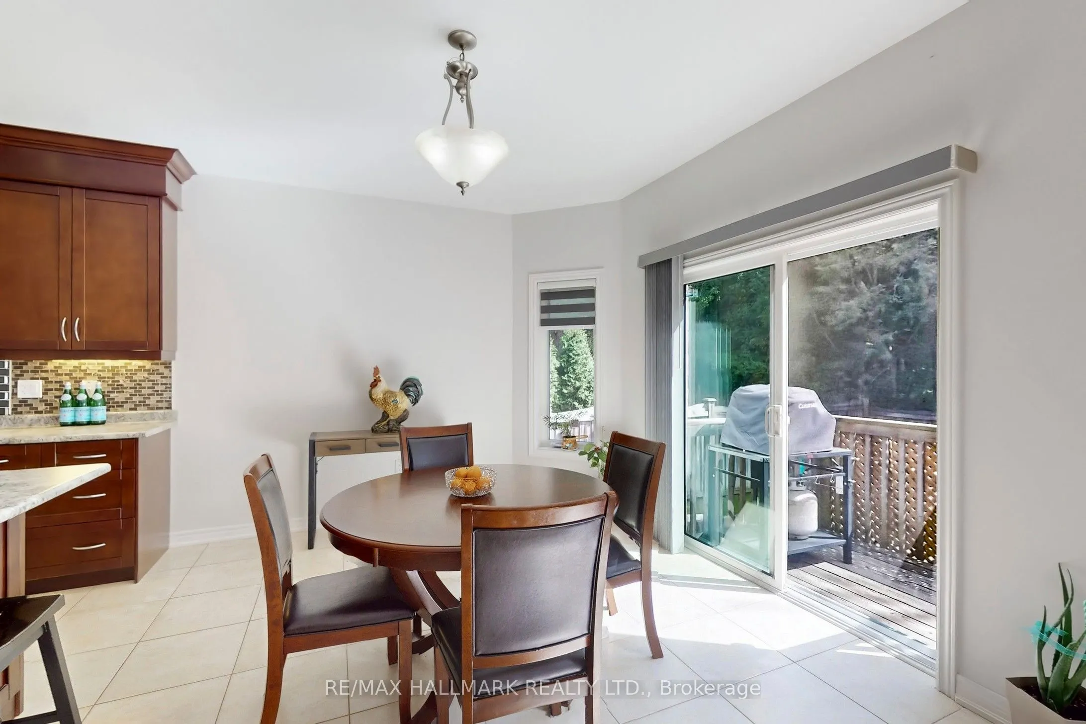 33 Borland Crescent