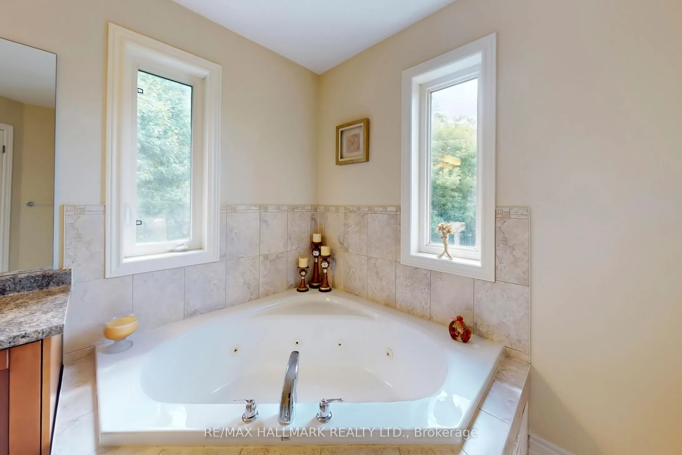 33 Borland Crescent