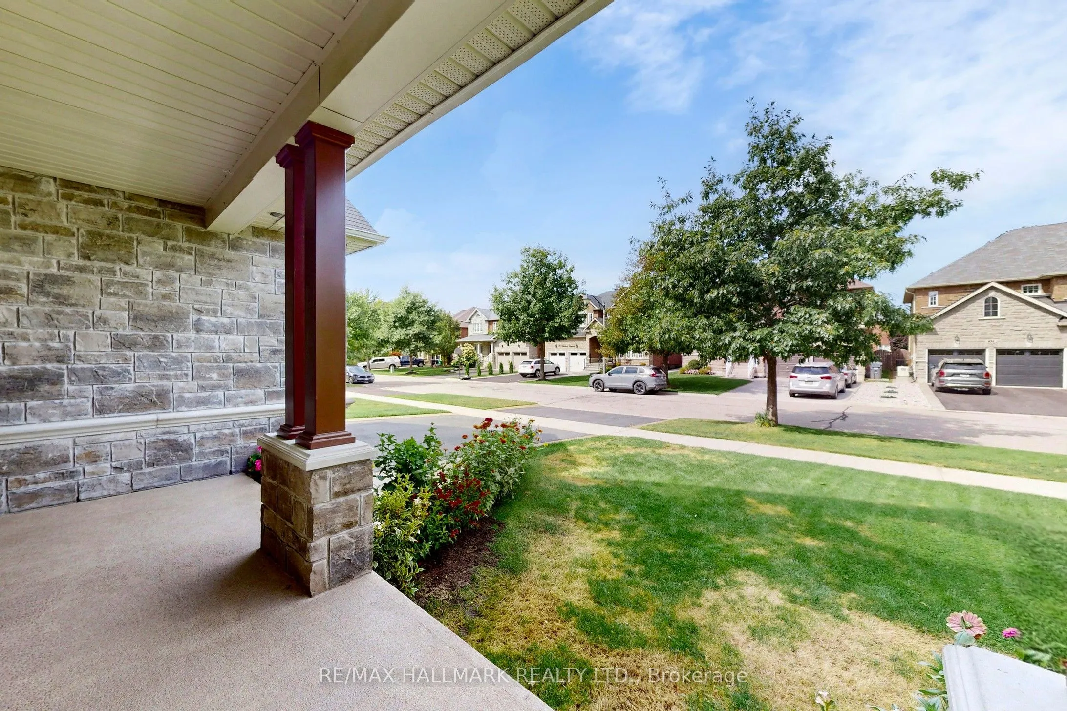33 Borland Crescent