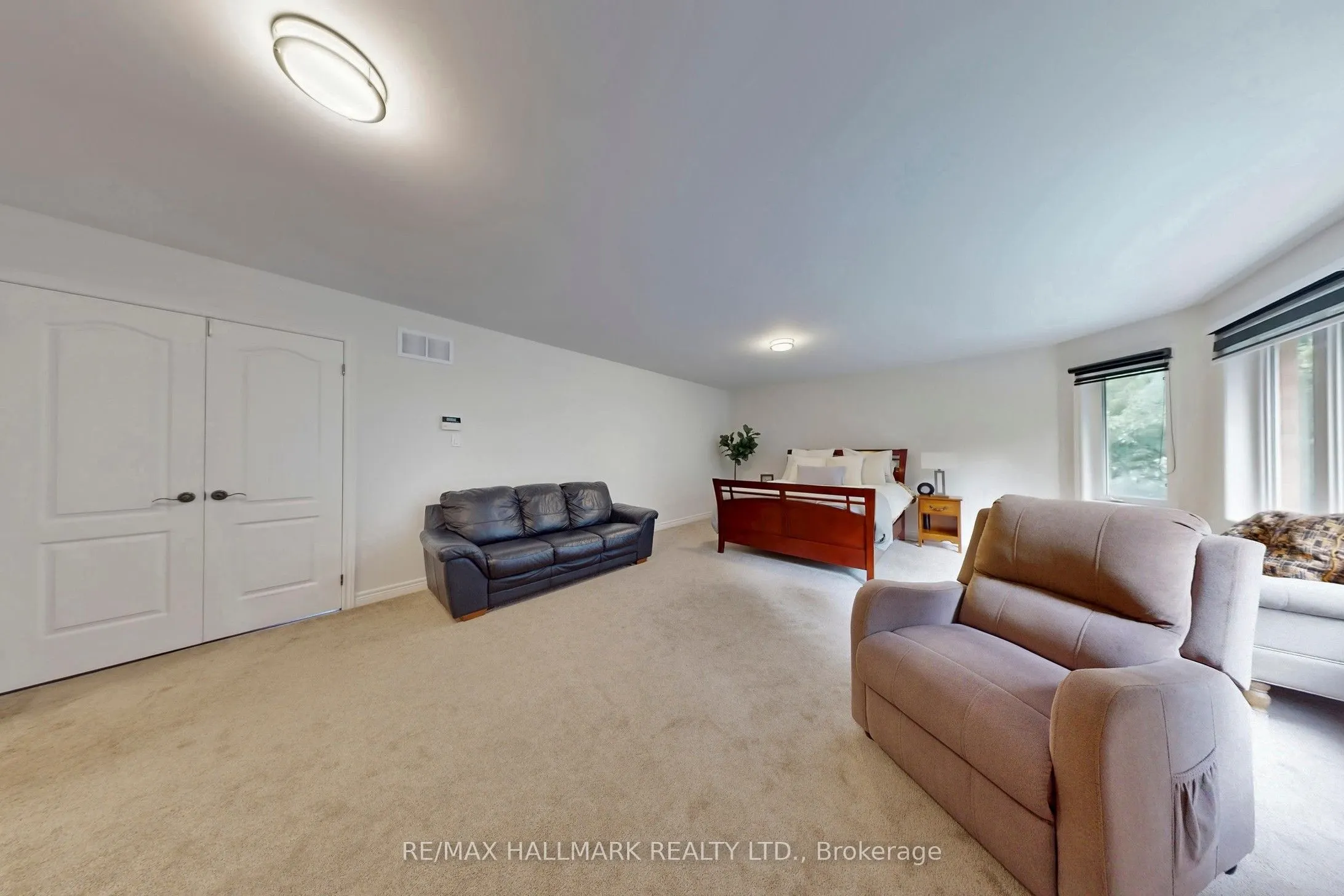 33 Borland Crescent