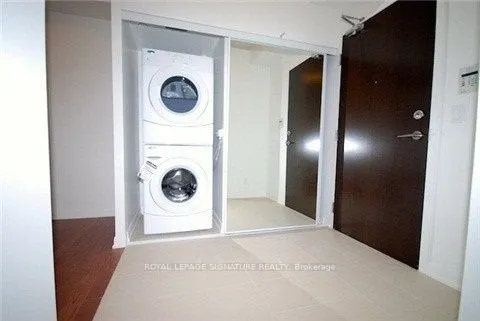 215 Sherway Gardens Road, #1111