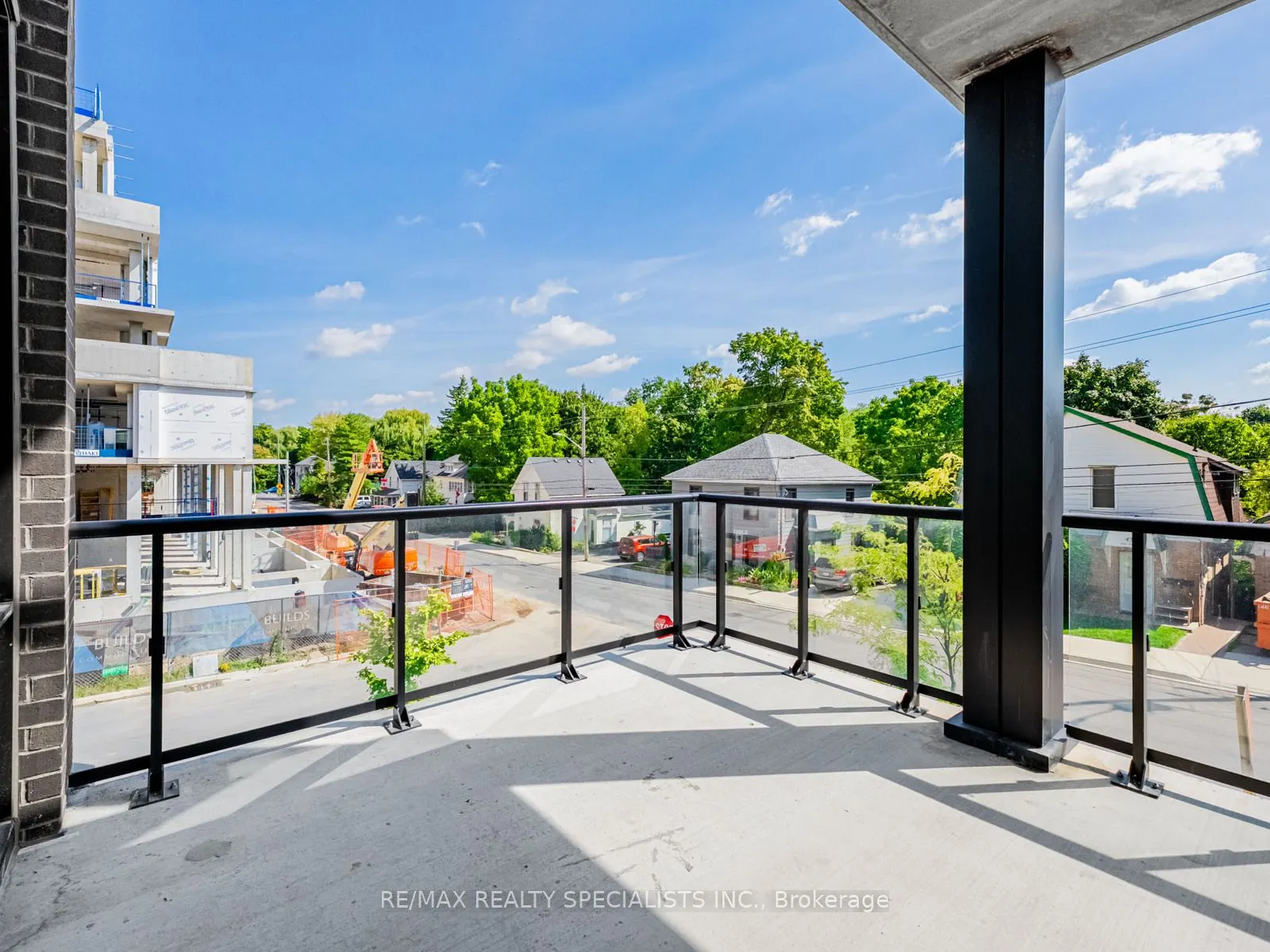 42 MILL Street, #208