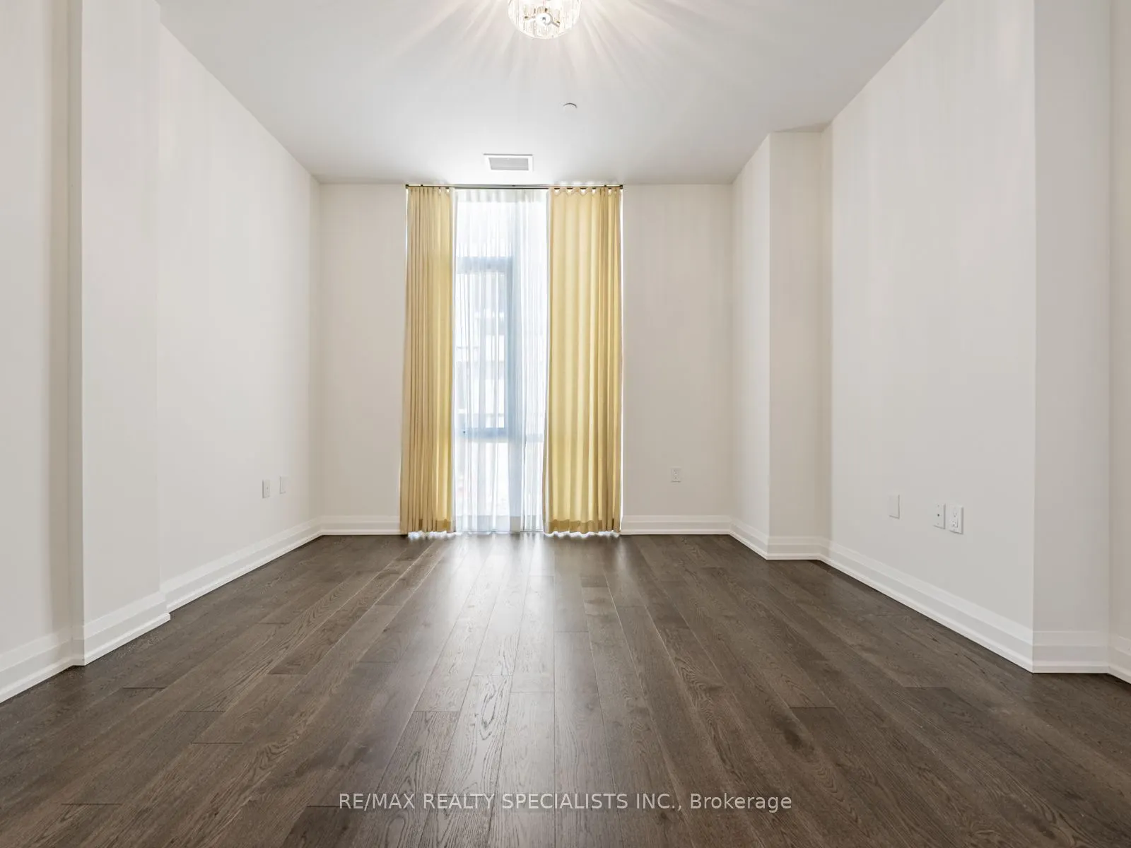 42 MILL Street, #208