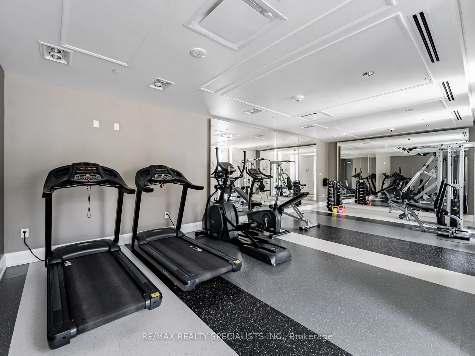 42 MILL Street, #208